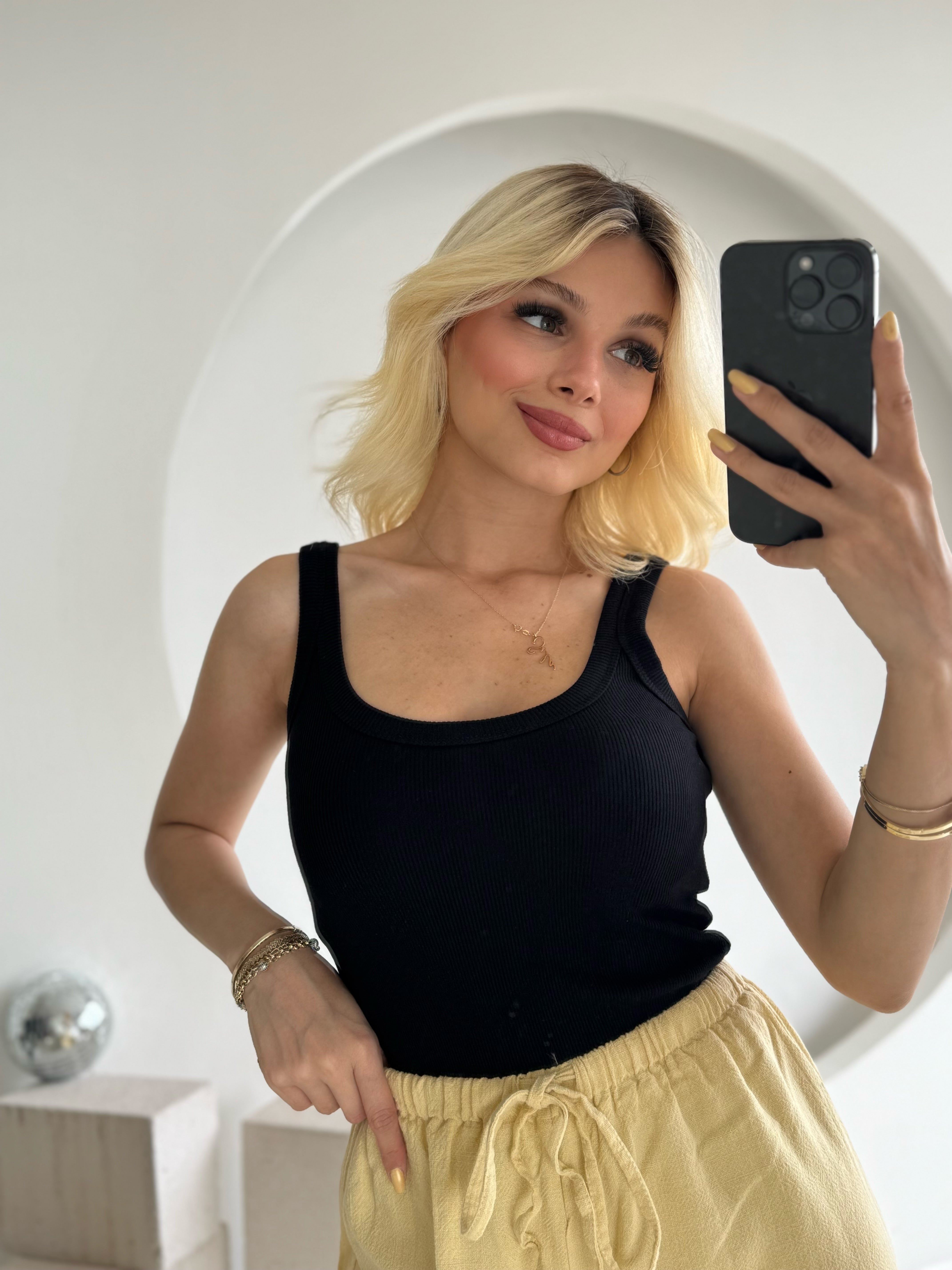 Siyah U Yaka Fitilli Atlet