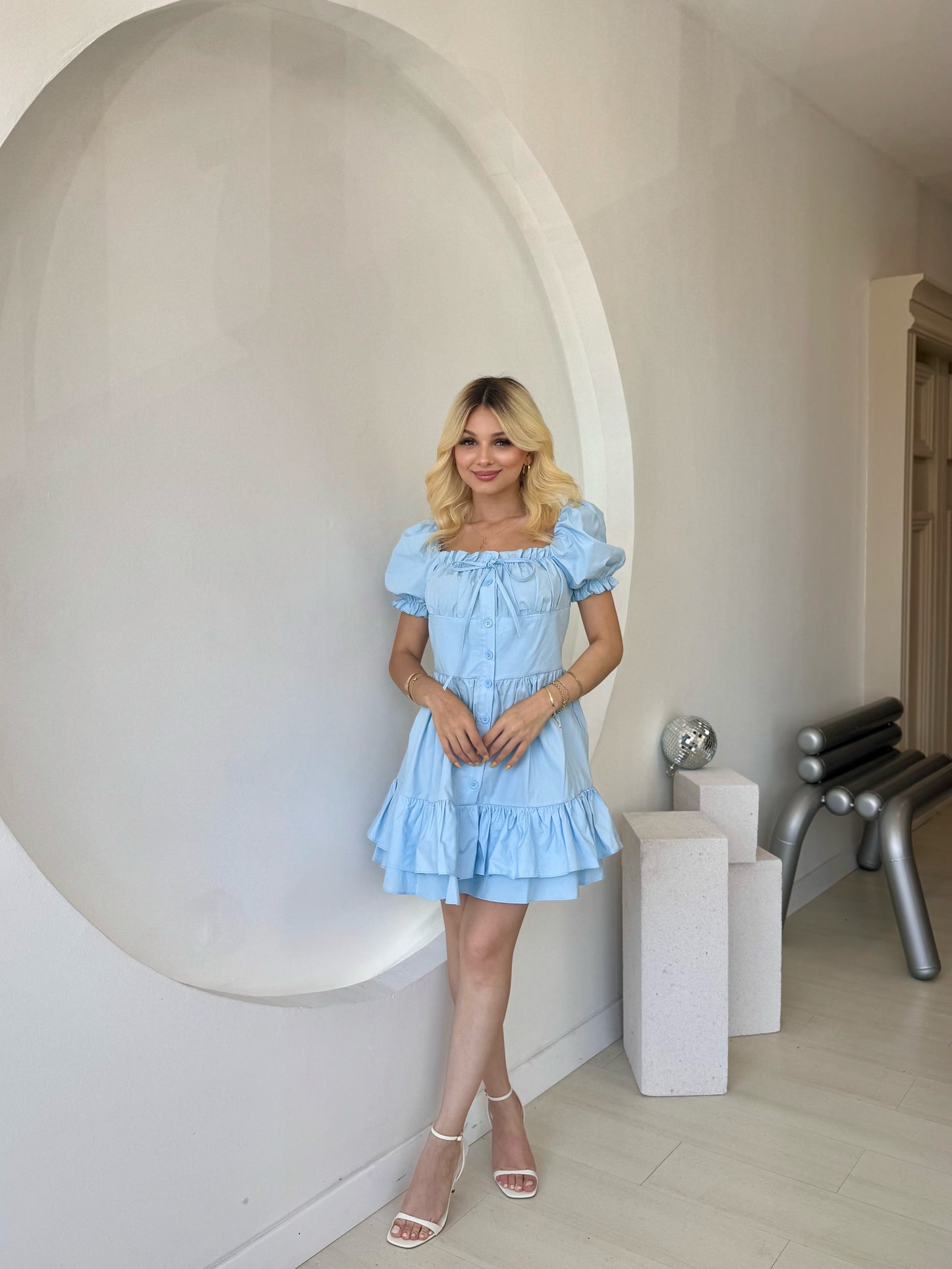 Mavi Kabarık Kol Ve Düğme Detaylı Elbise