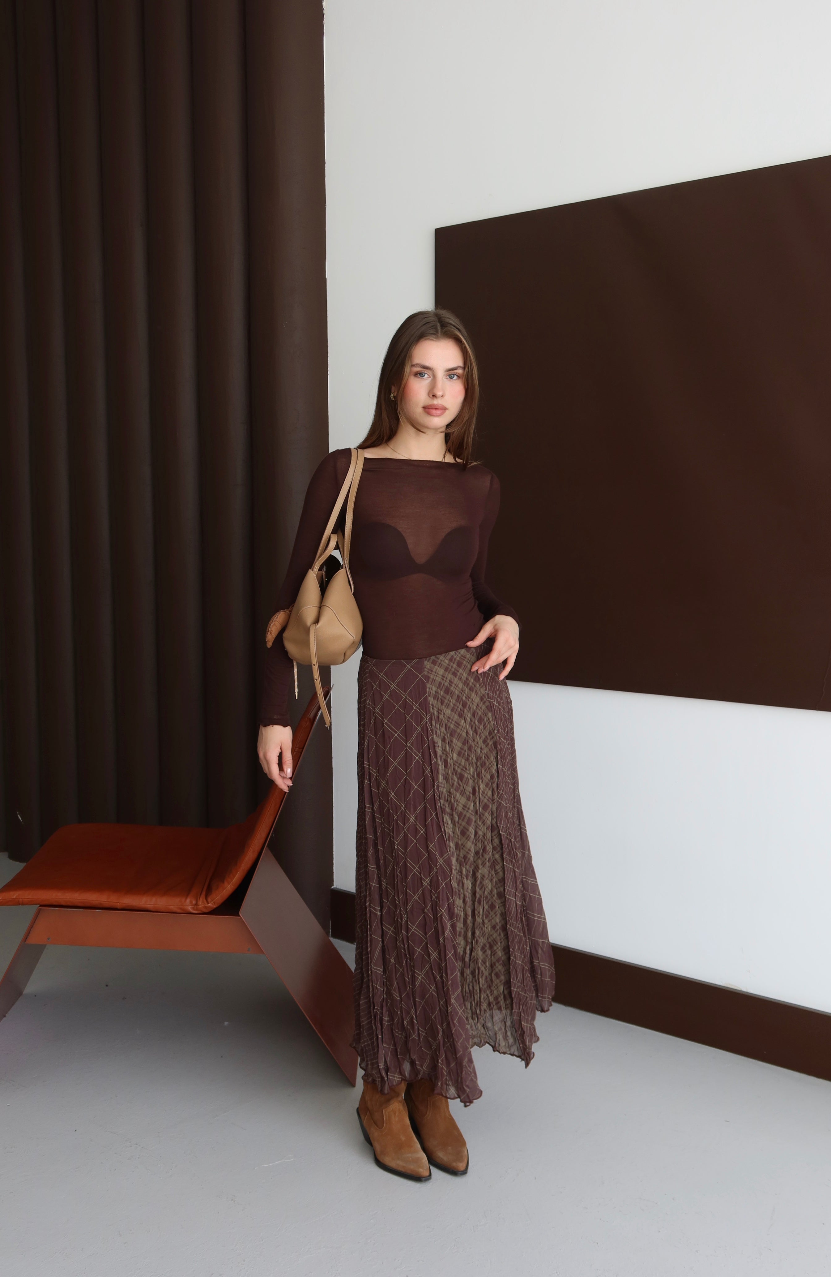 Kahverengi Desenli Kırışık Görünüm Şifon Etek