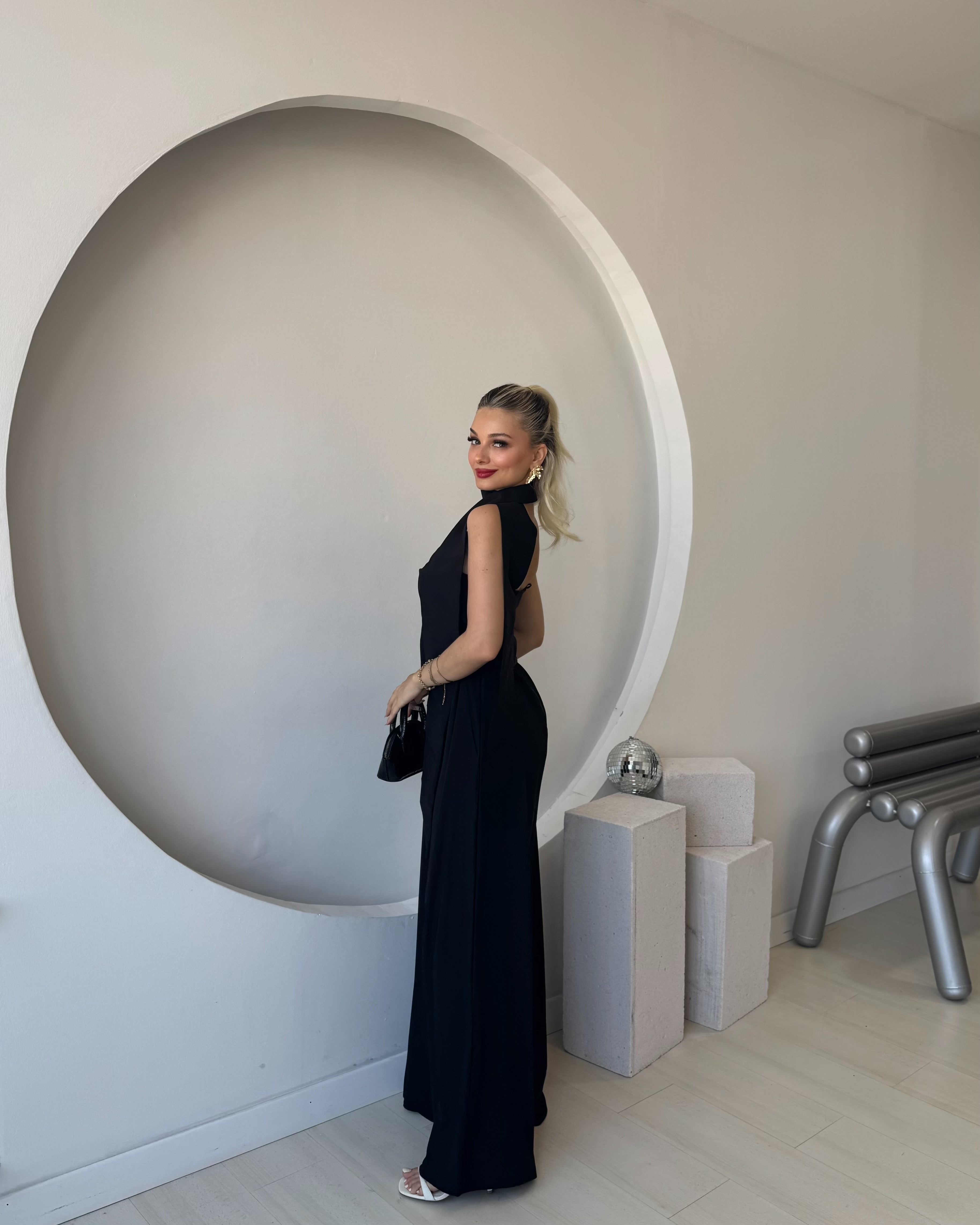 Siyah Straplez Bluz Geniş Paça Pantolon Takım