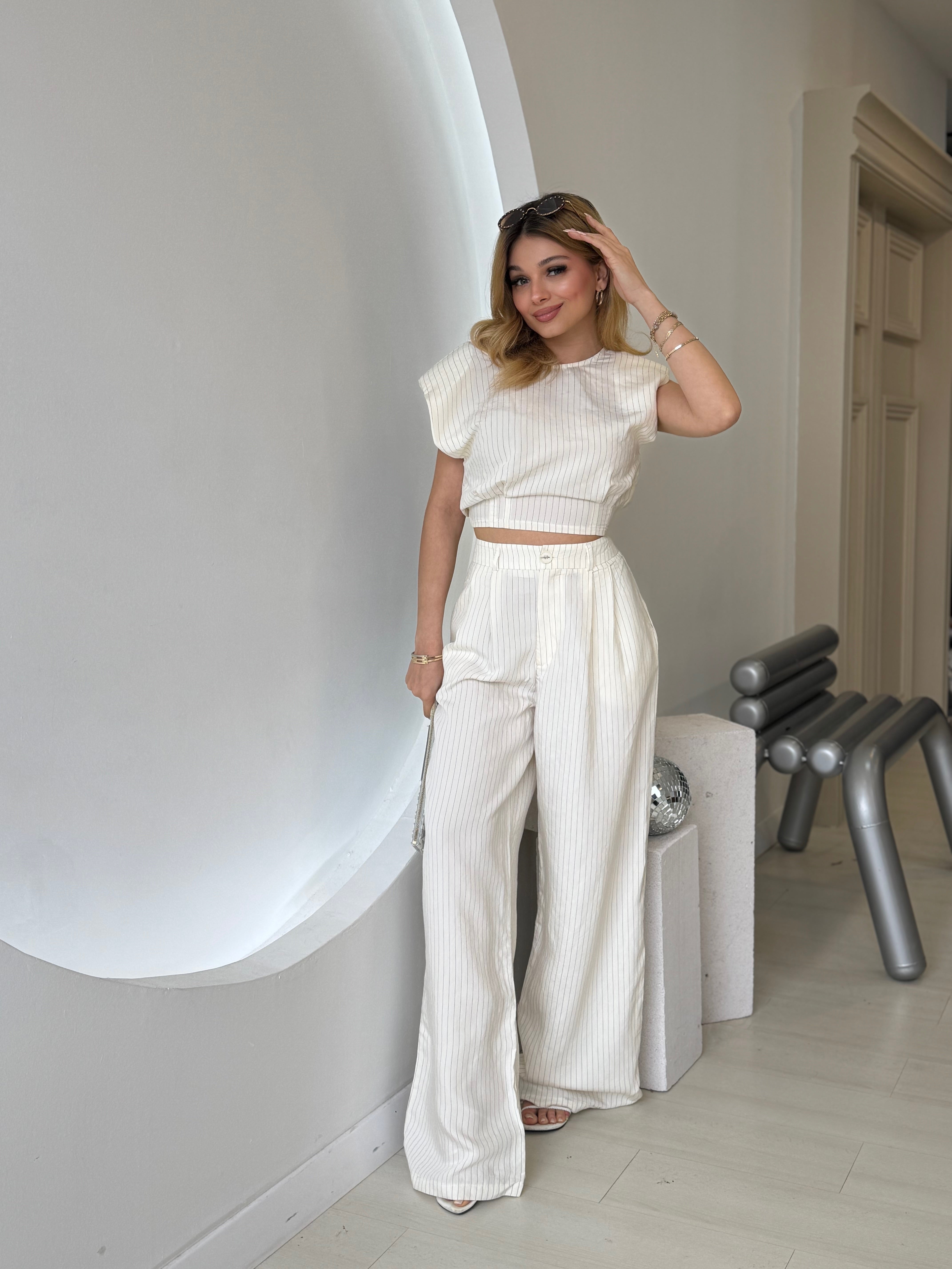 Ekru Çizgili Crop Pantolon Takım