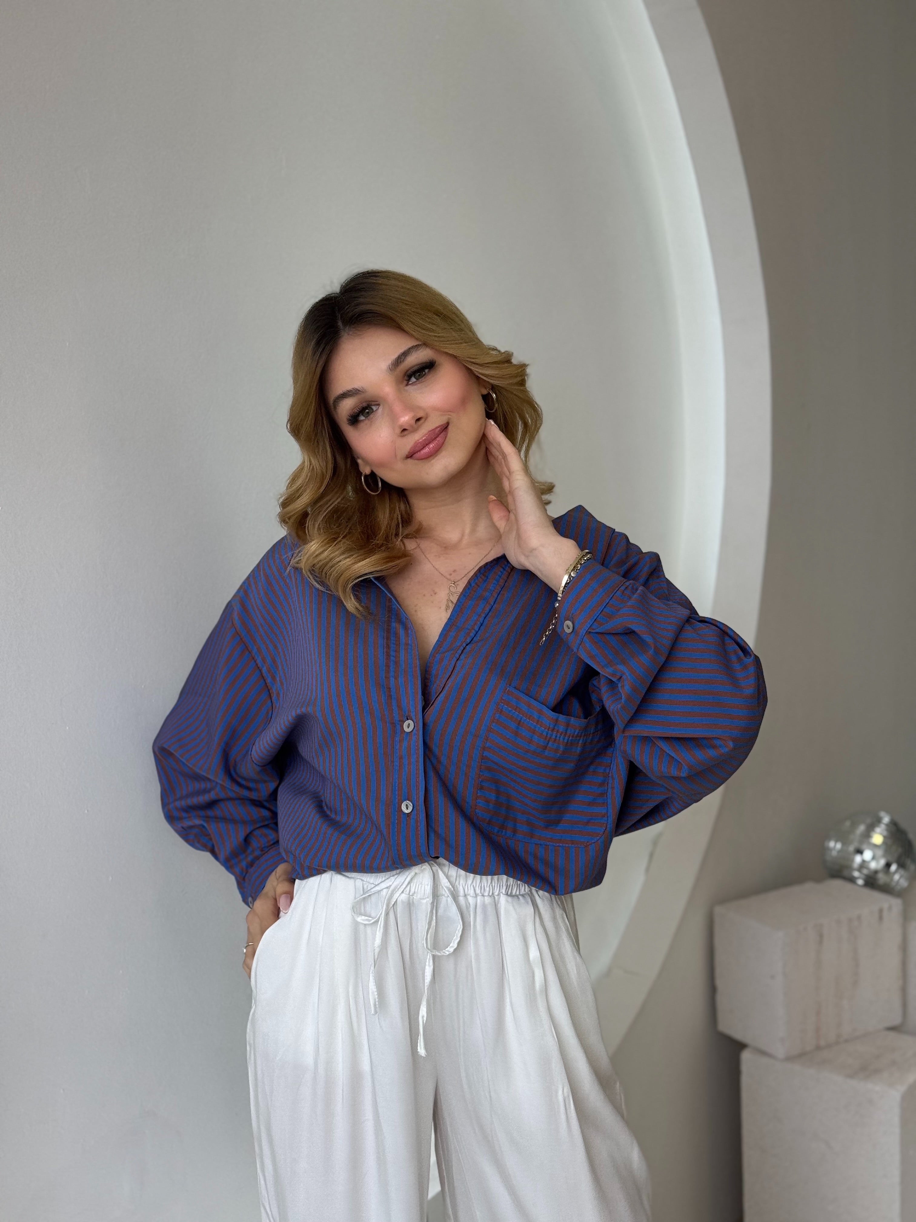 Çizgili Tek Cepli Oversize Gömlek