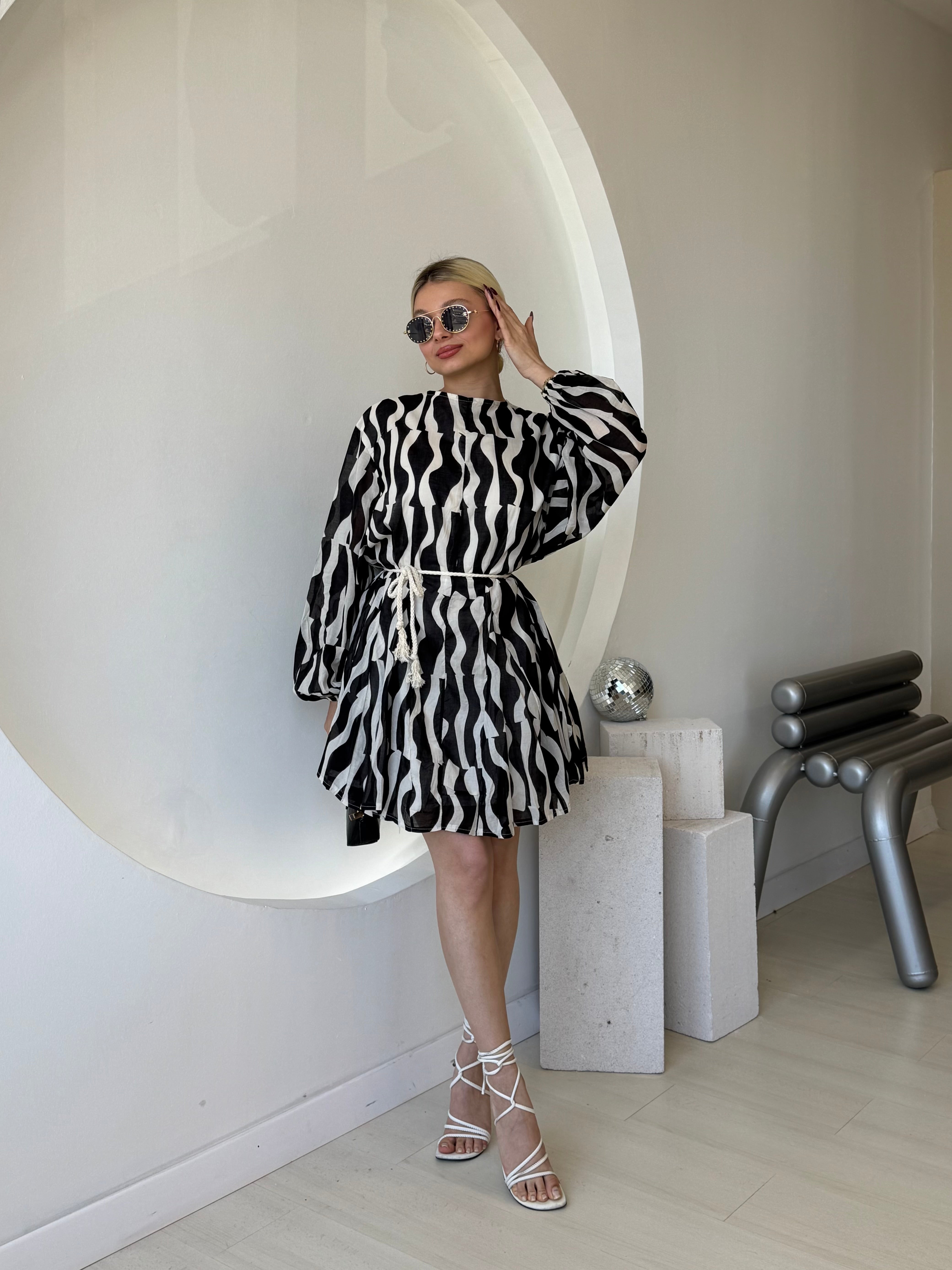 Zebra Desen Bağcıklı Elbise