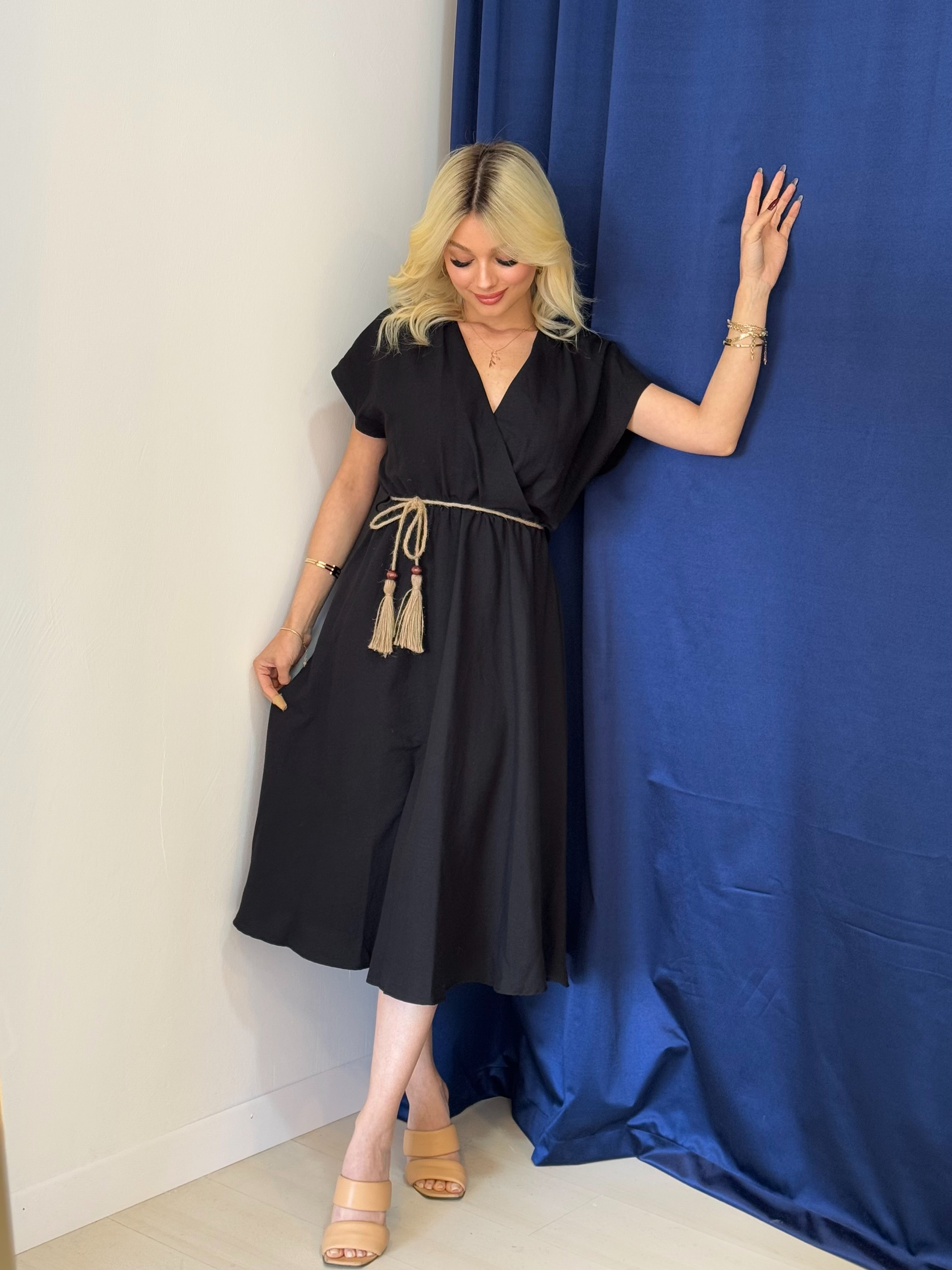 Siyah Kısa Kol Beli Lastikli Elbise