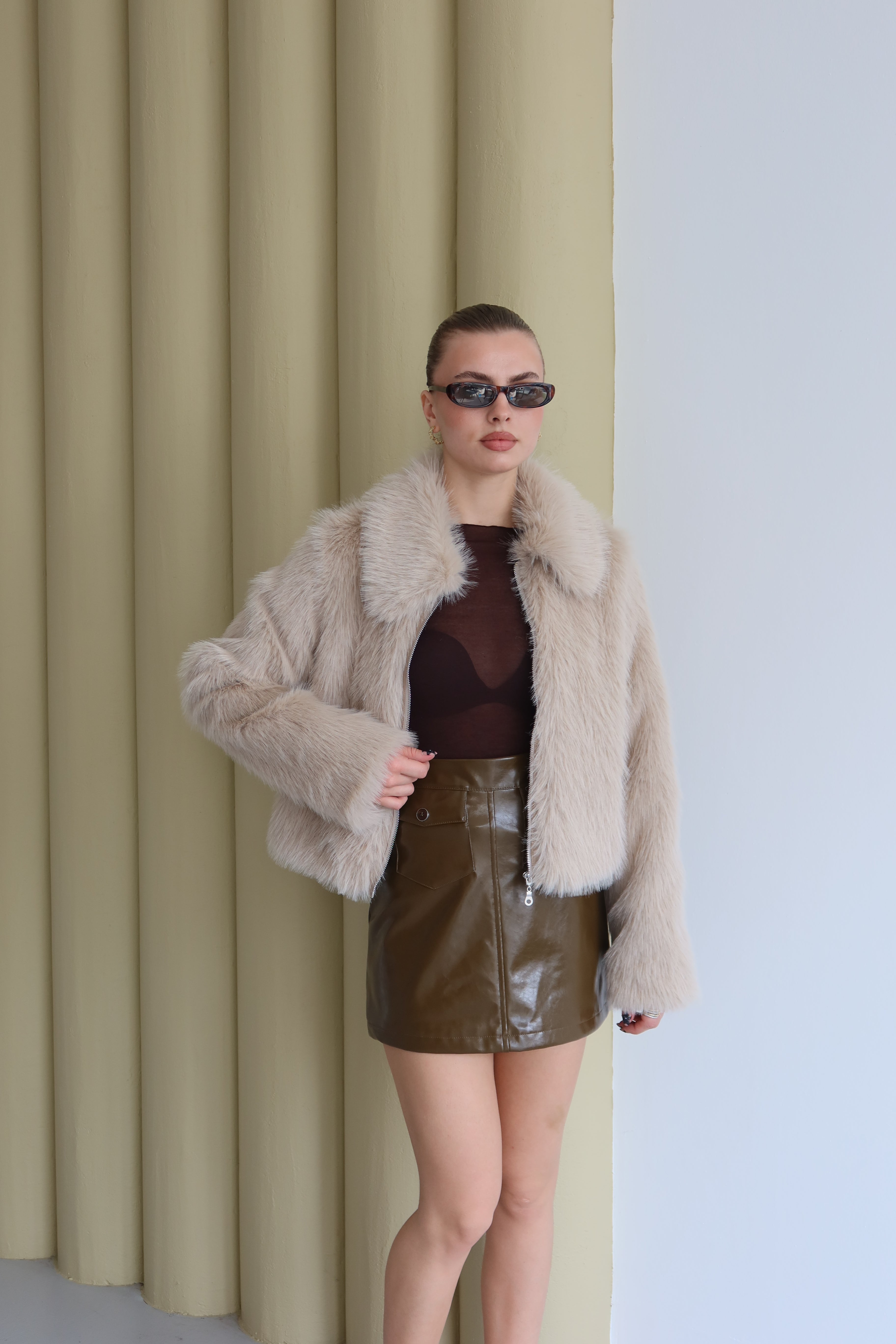 YAĞ YEŞİLİ PARLAK DERİ CEP DETAYLI ETEK