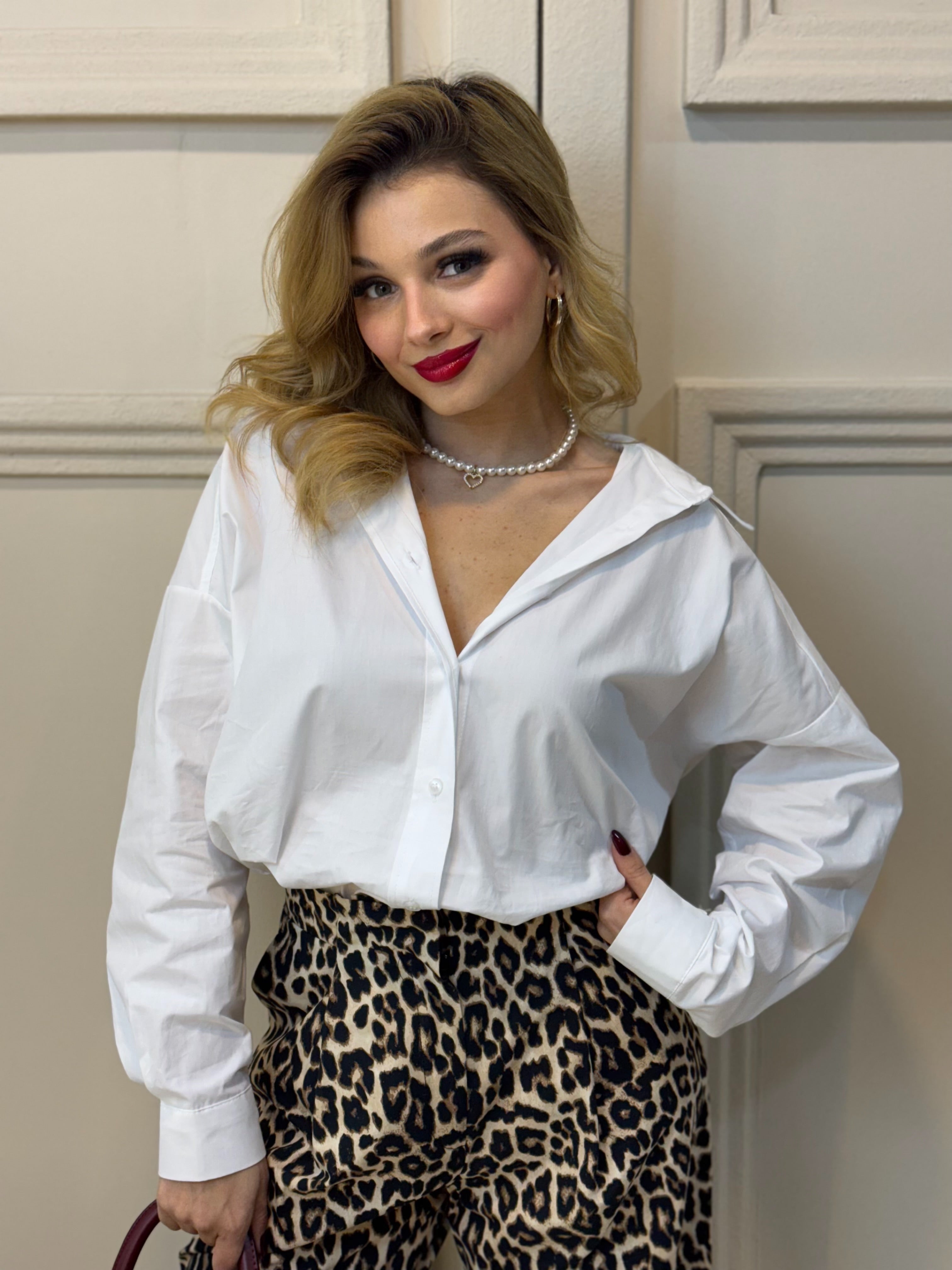 Beyaz Poplin Düğmeli Gömlek