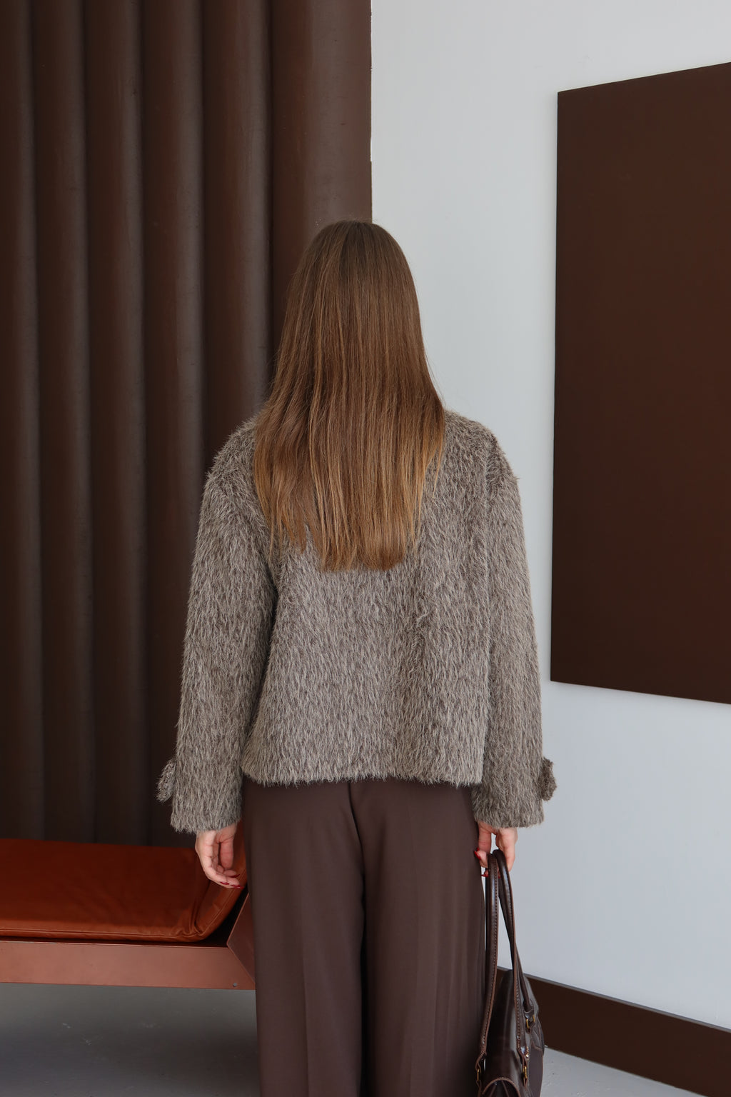 Geniş Yaka Kısa Kürklü Ceket