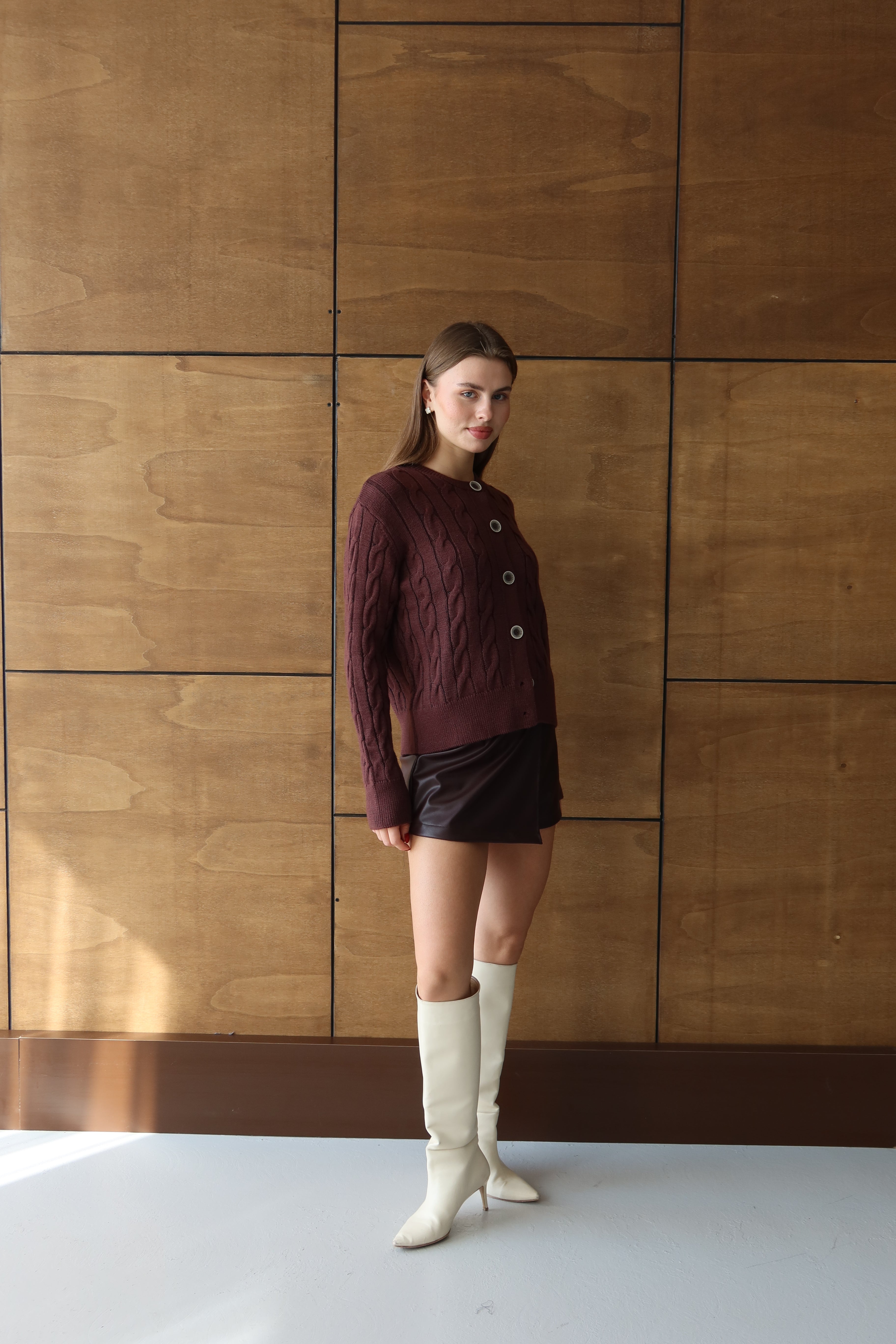 Mürdüm Örgü Desen Düğmeli Hırka