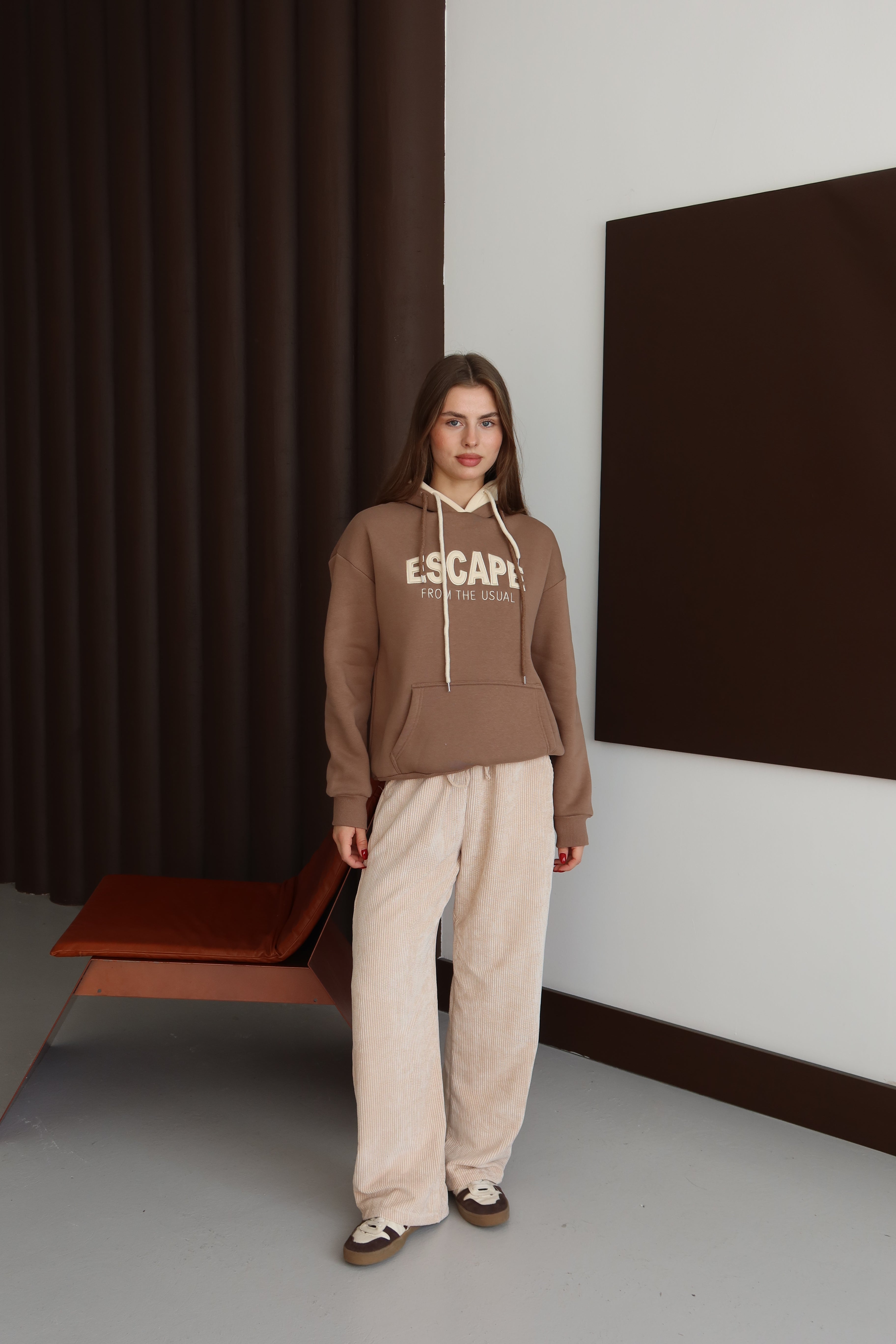 Kahverengi Kapüşonlu Oversize Sweatshirt