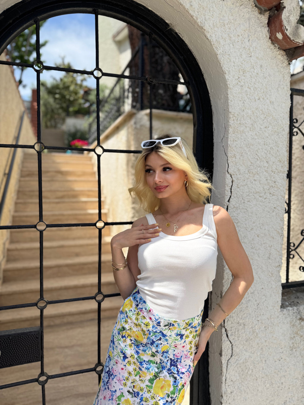 Beyaz U Yaka Fitilli Atlet