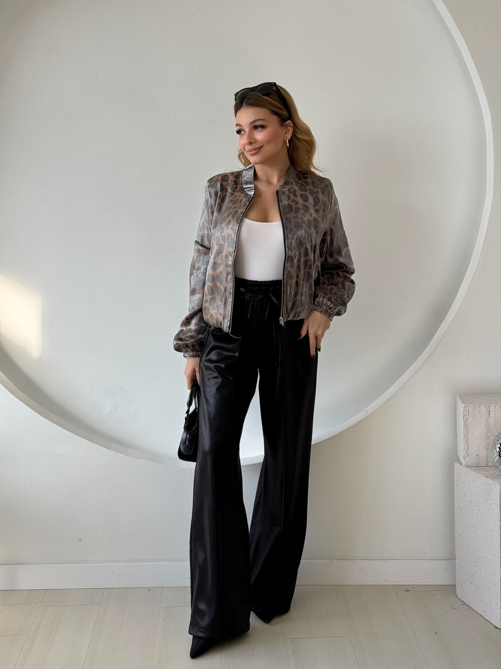 Siyah Beli Lastikli Örme Deri Pantolon