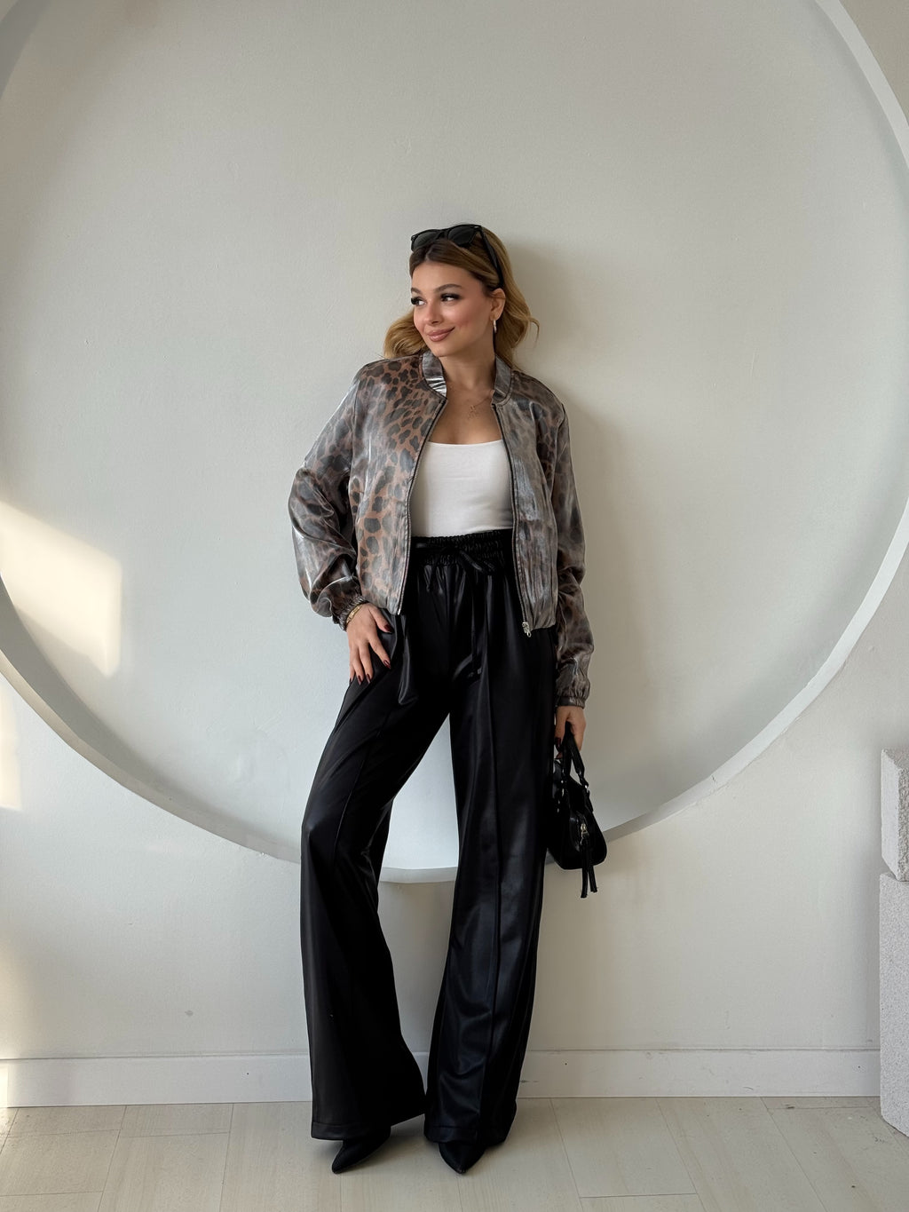 Siyah Beli Lastikli Örme Deri Pantolon