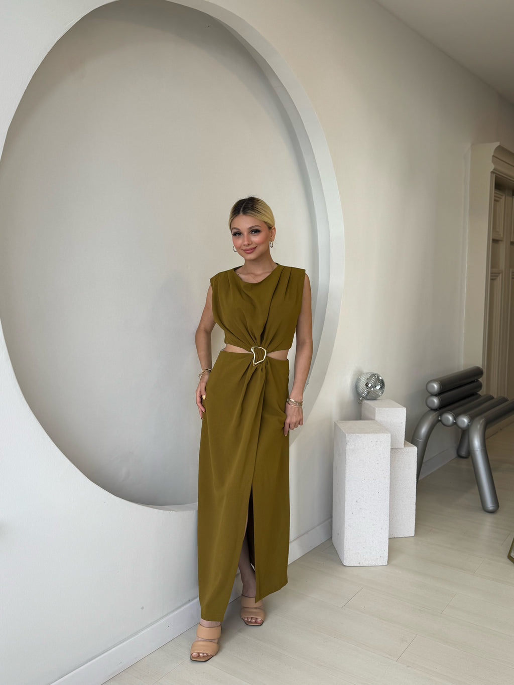 Yağ Yeşili Gold Tokalı Bel Detaylı Elbise