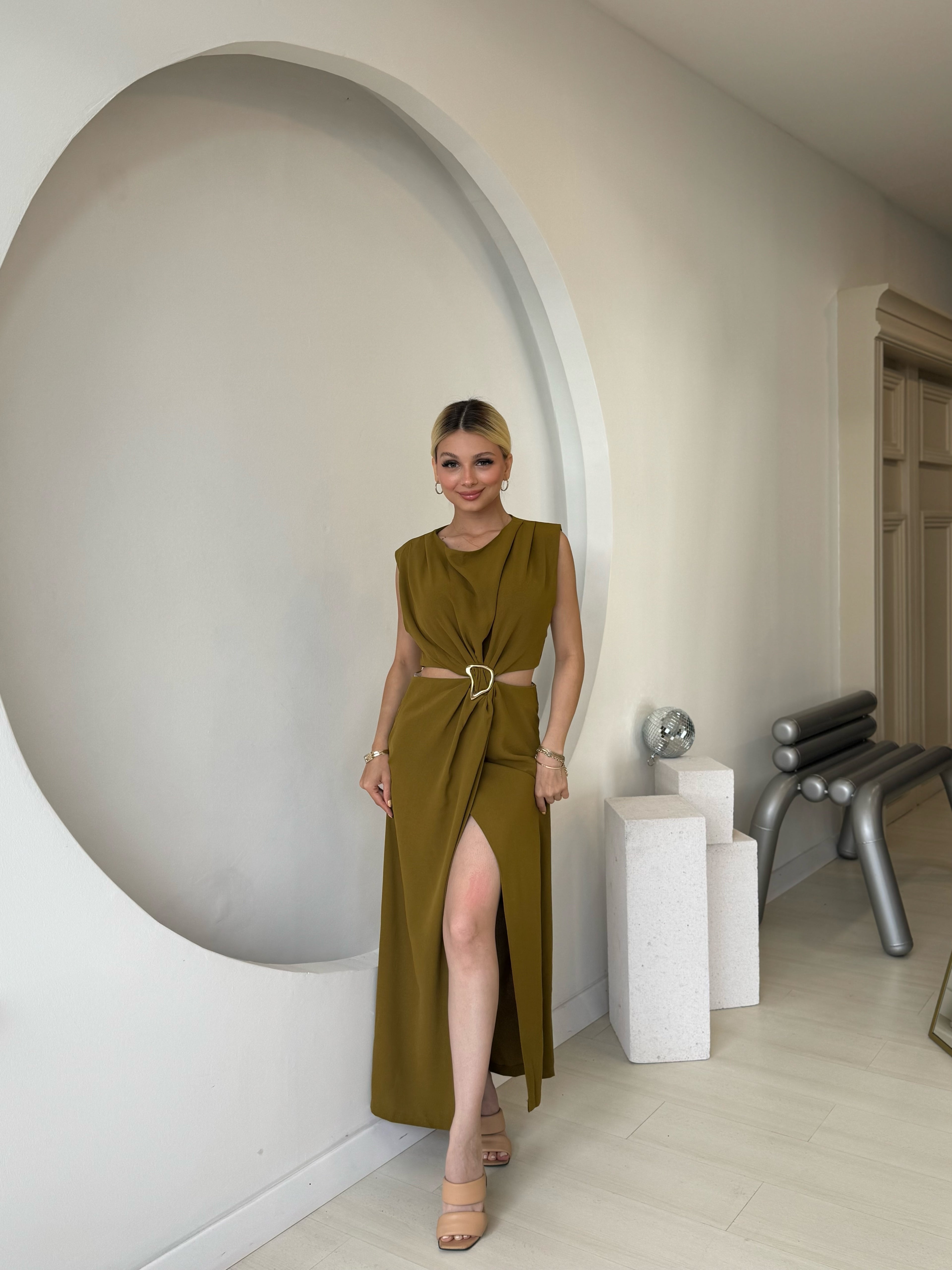 Yağ Yeşili Gold Tokalı Bel Detaylı Elbise