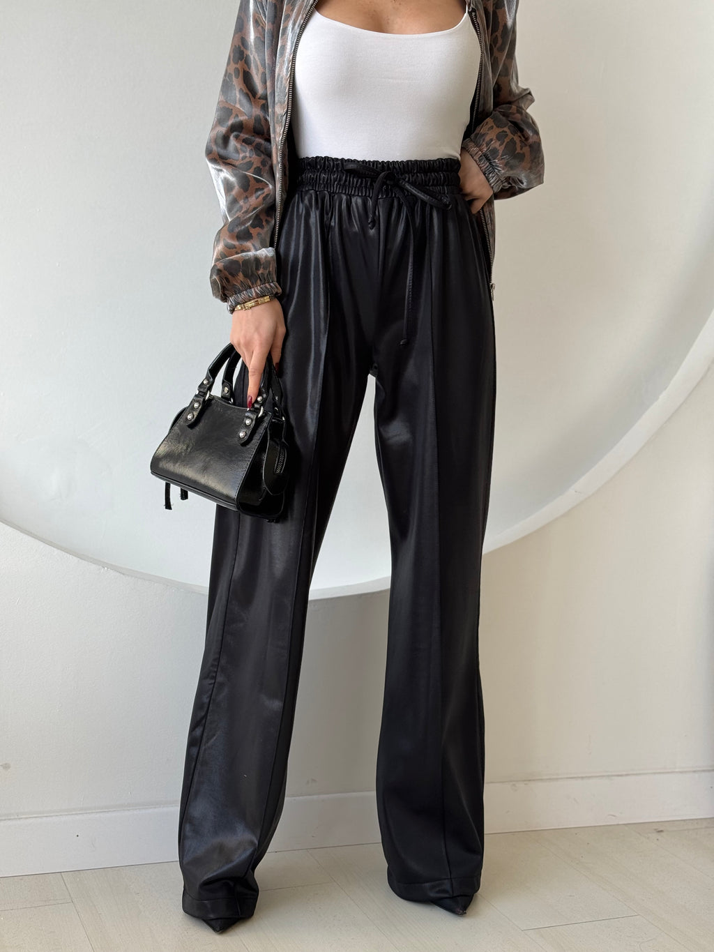 Siyah Beli Lastikli Örme Deri Pantolon