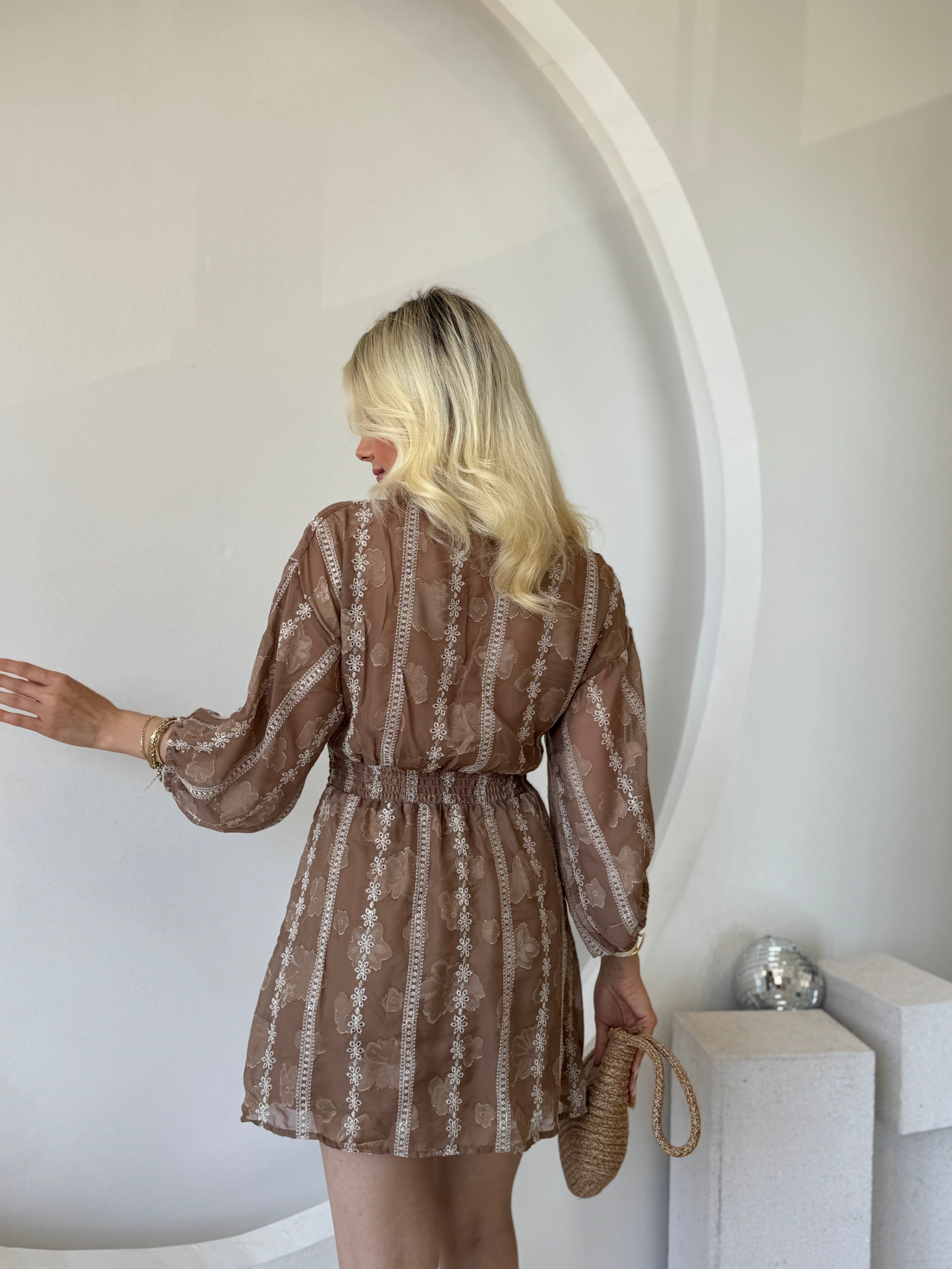 Kahve Rengi İşlemeli Elbise