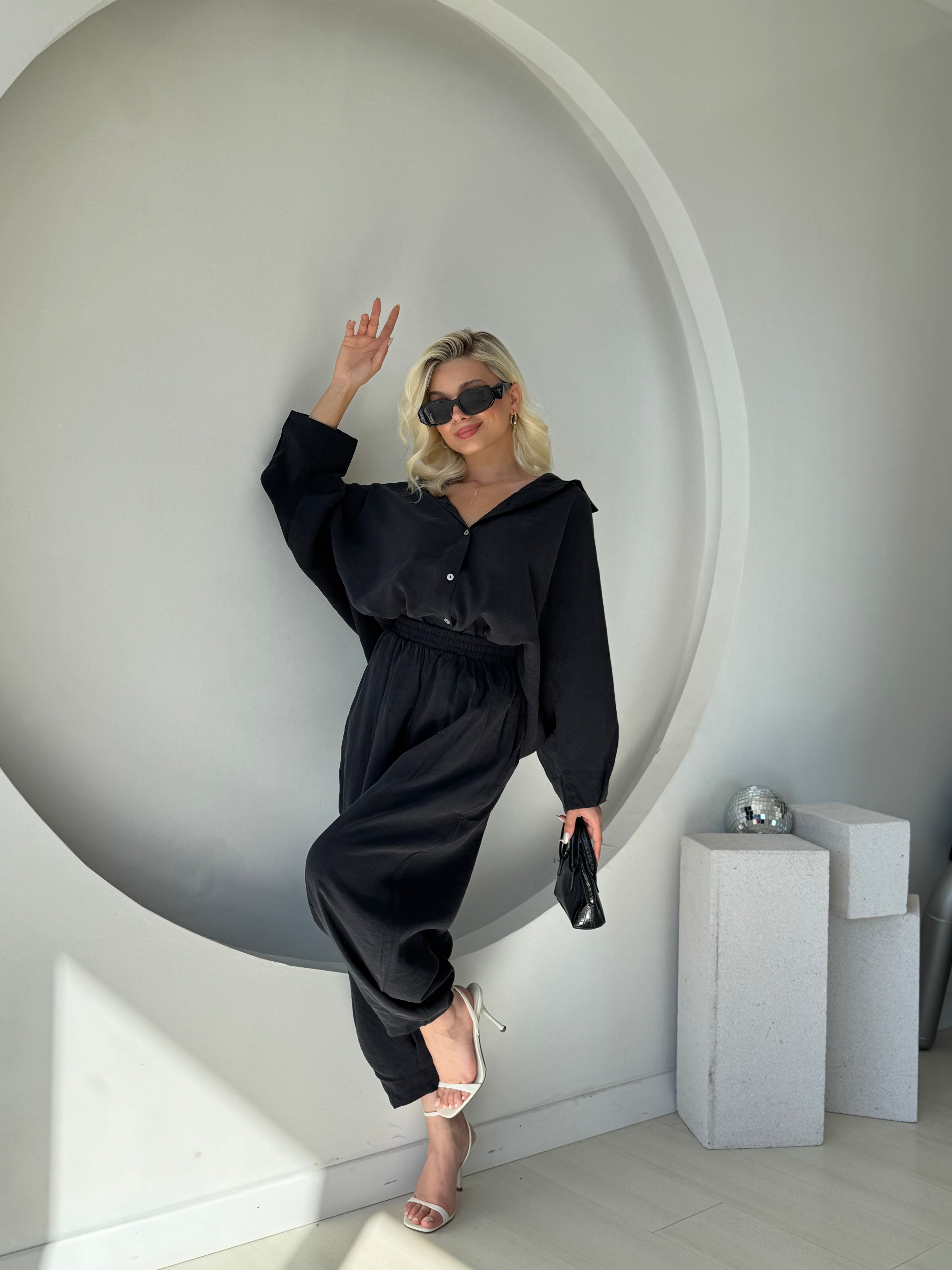 Siyah Tensel Gömlek Pantolon Takım