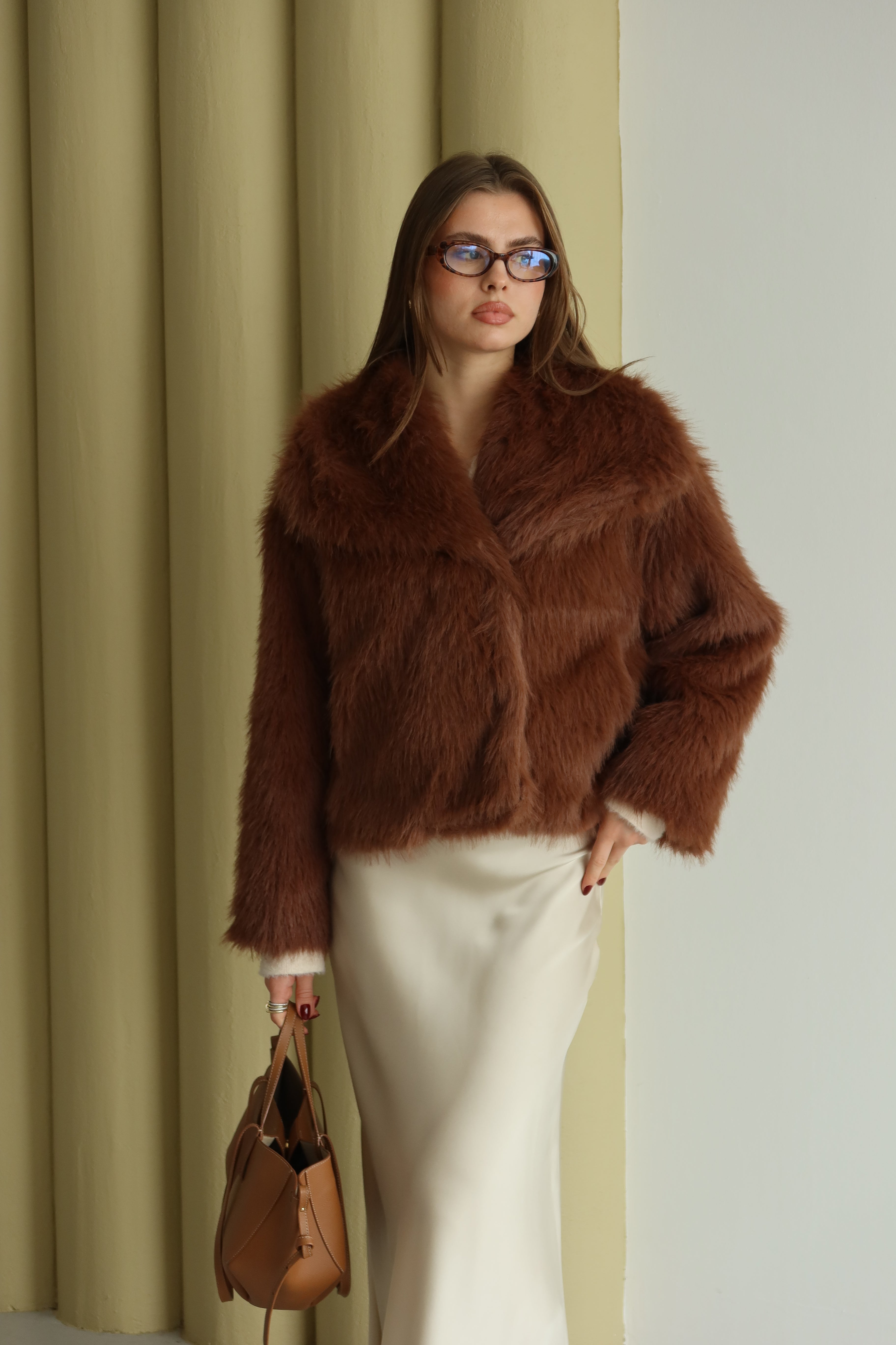 KAHVERENGİ Yumuşak Dokulu Astarlı Kürk Mont