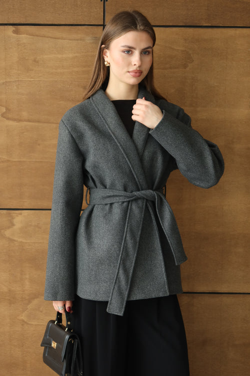 ANTRASİT KUŞAKLI DİK YAKA KAŞE KABAN