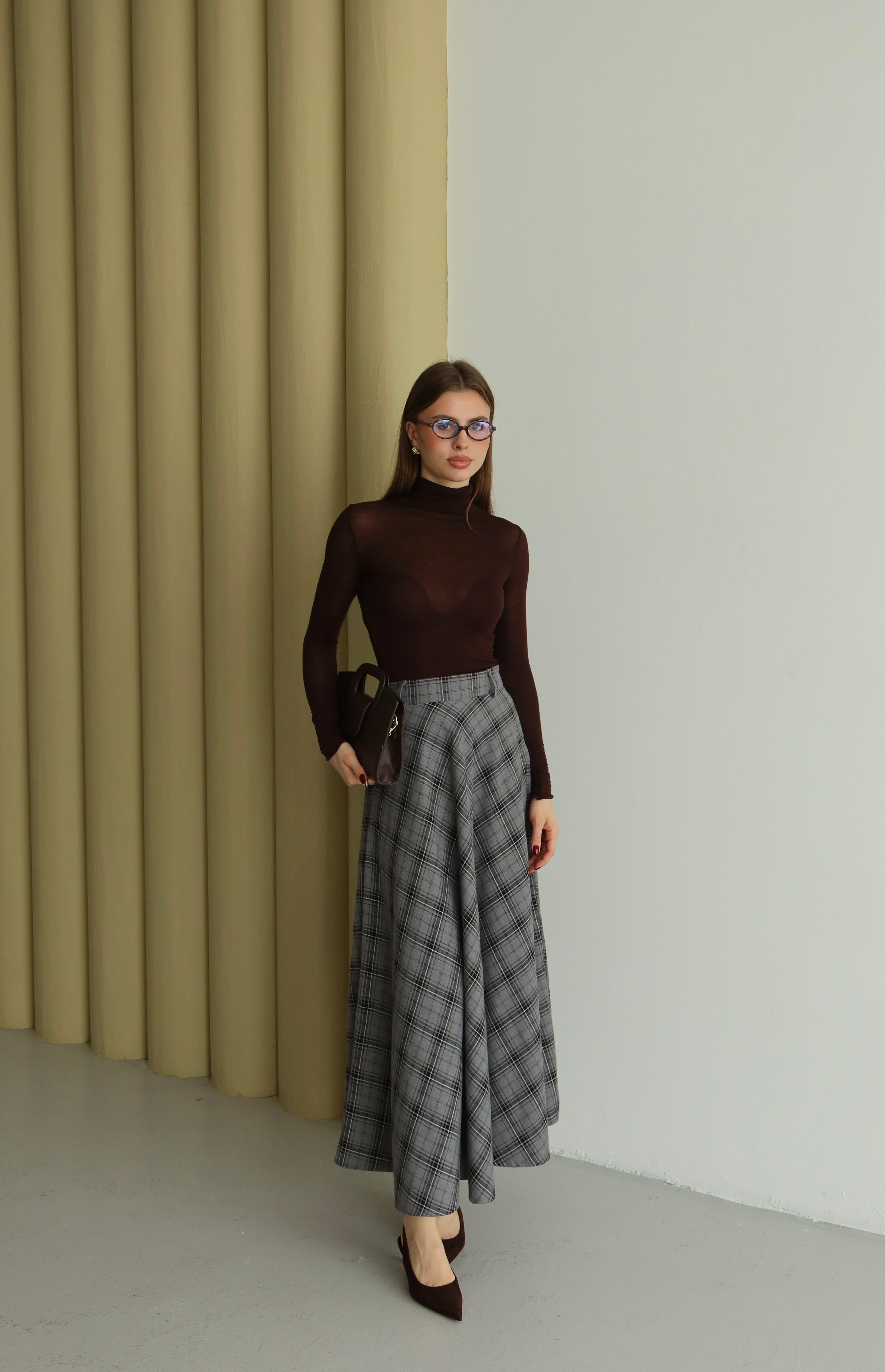 SİYAH EKOSE DESENLİ ETEK