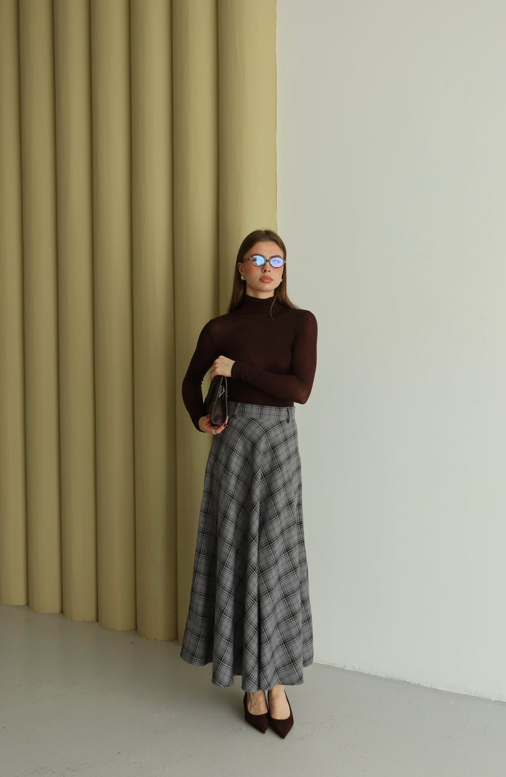 SİYAH EKOSE DESENLİ ETEK