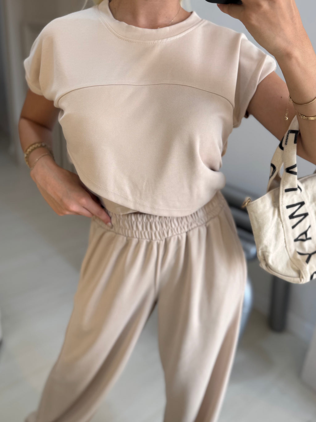Bej Asimetrik Kesim Croplu Takım