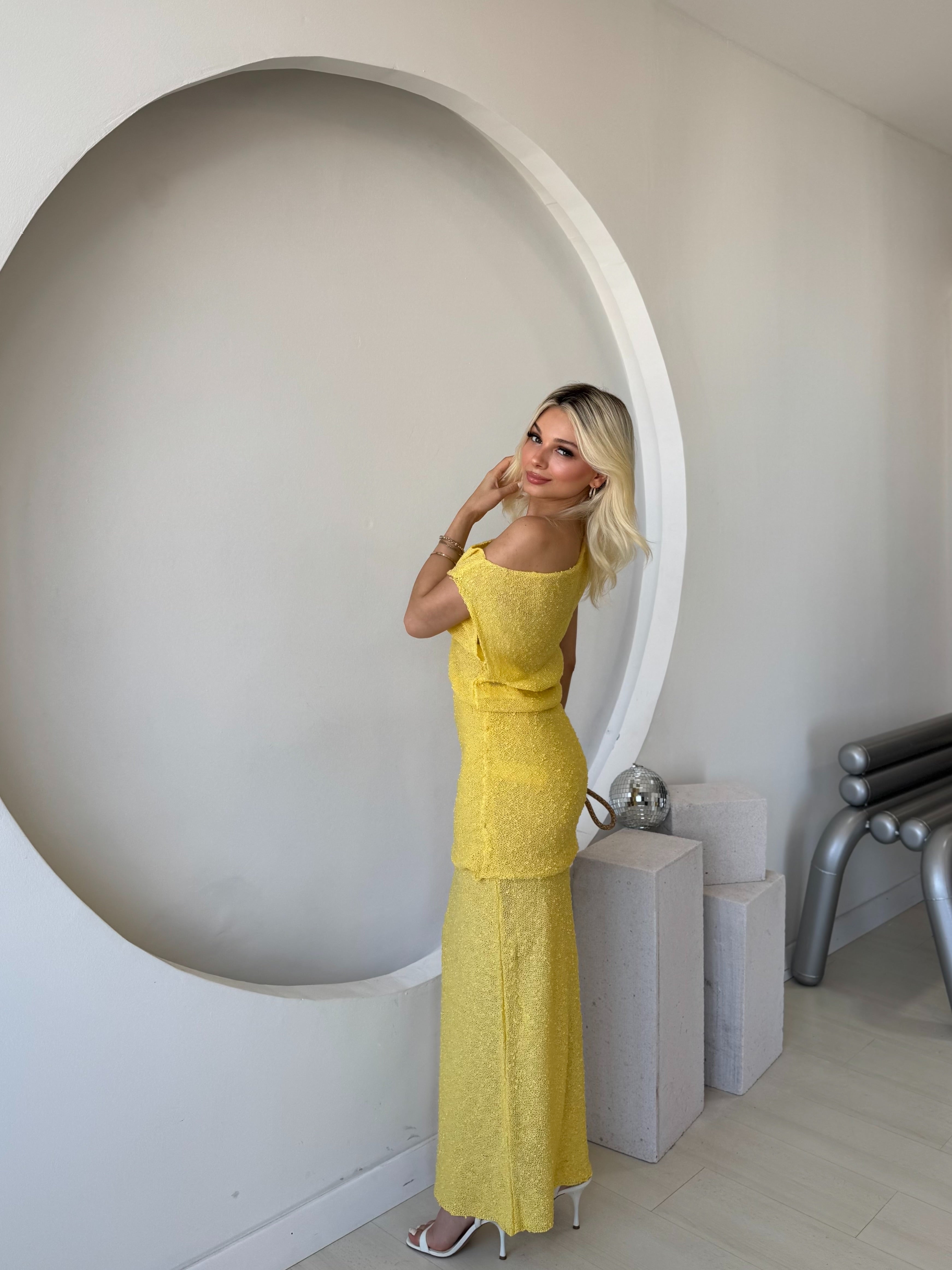 Sarı  Dokulu Drape Detaylı İkili Takım