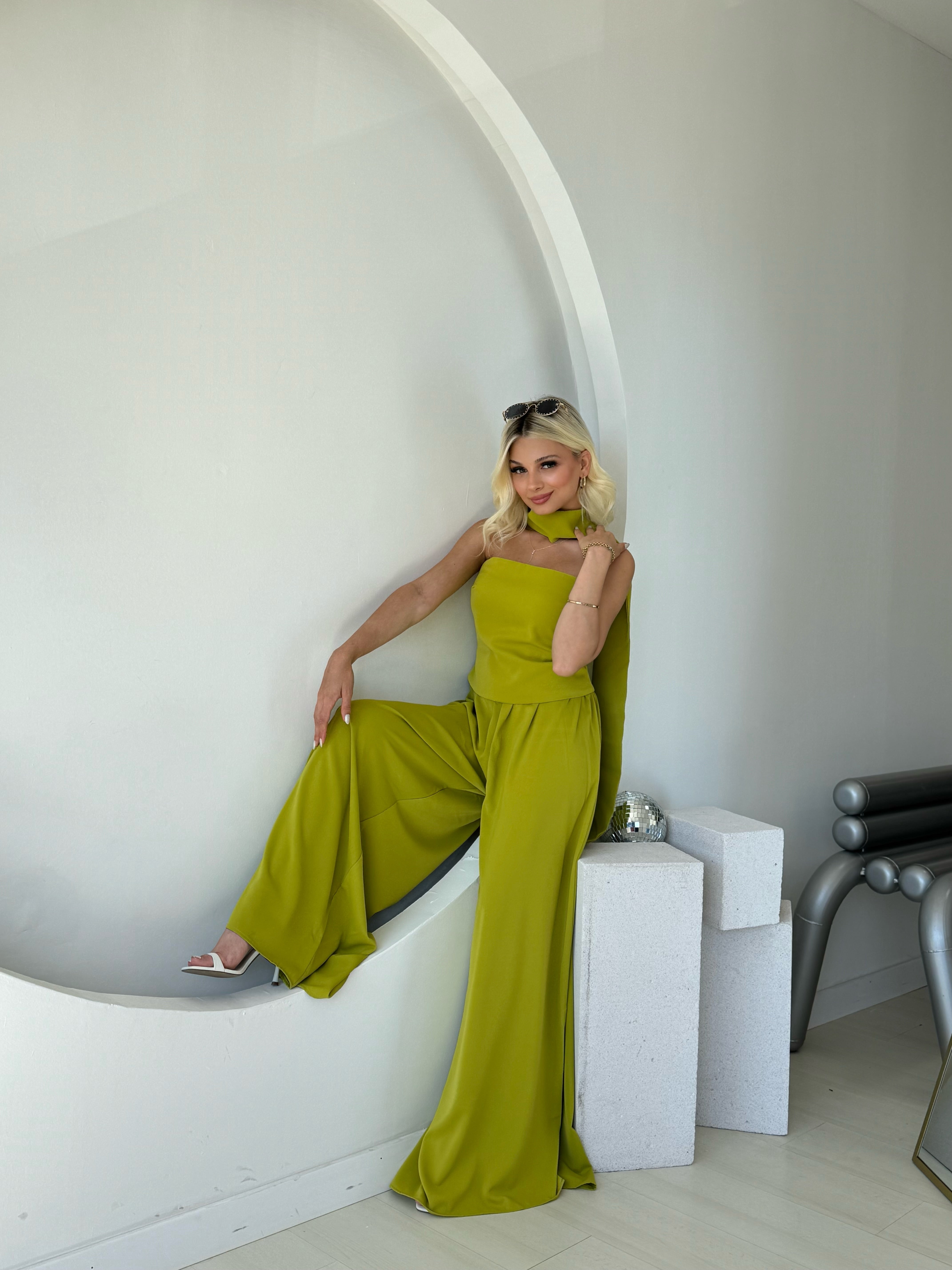 Straplez Bluz Geniş Paça Pantolon Takım