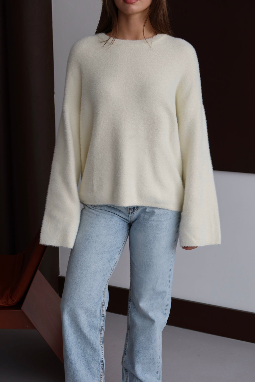 Krem Sakallı Sıkı Dokuma Oversize Kazak