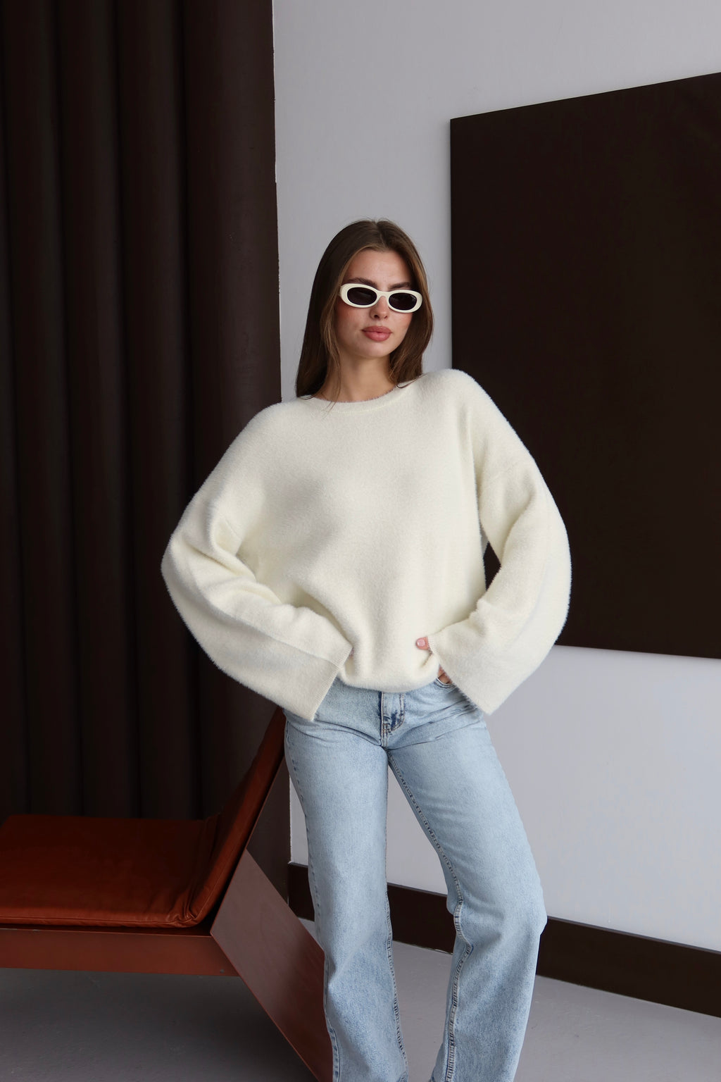 Krem Sakallı Sıkı Dokuma Oversize Kazak