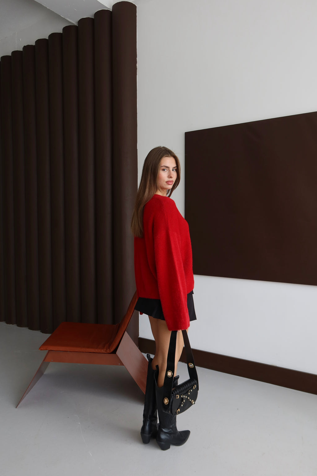 Kırmızı Sakallı Sıkı Dokuma Oversıze Kazak