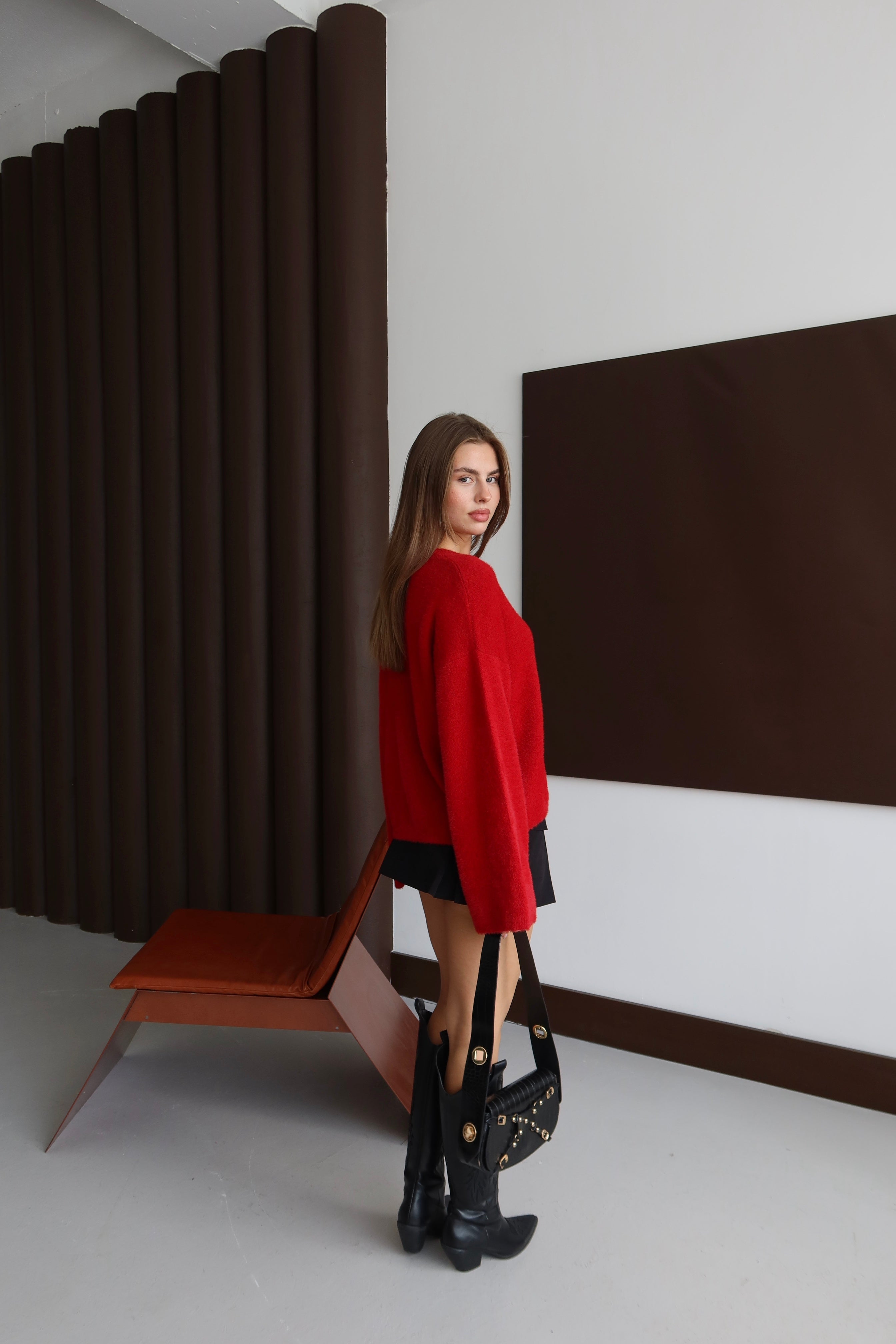 Kırmızı Sakallı Sıkı Dokuma Oversıze Kazak