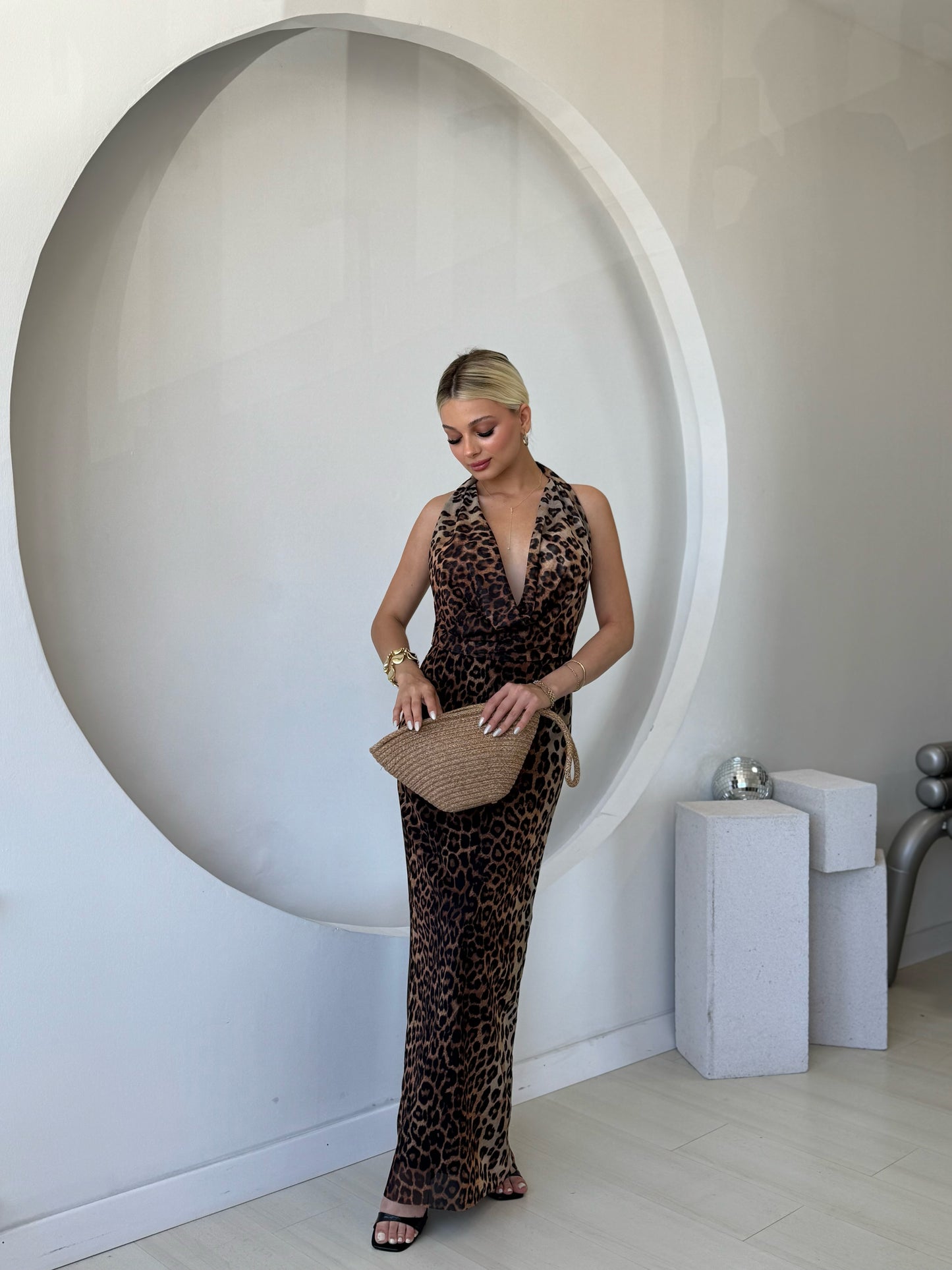 Degaje Yaka Leoparlı Tül Elbise