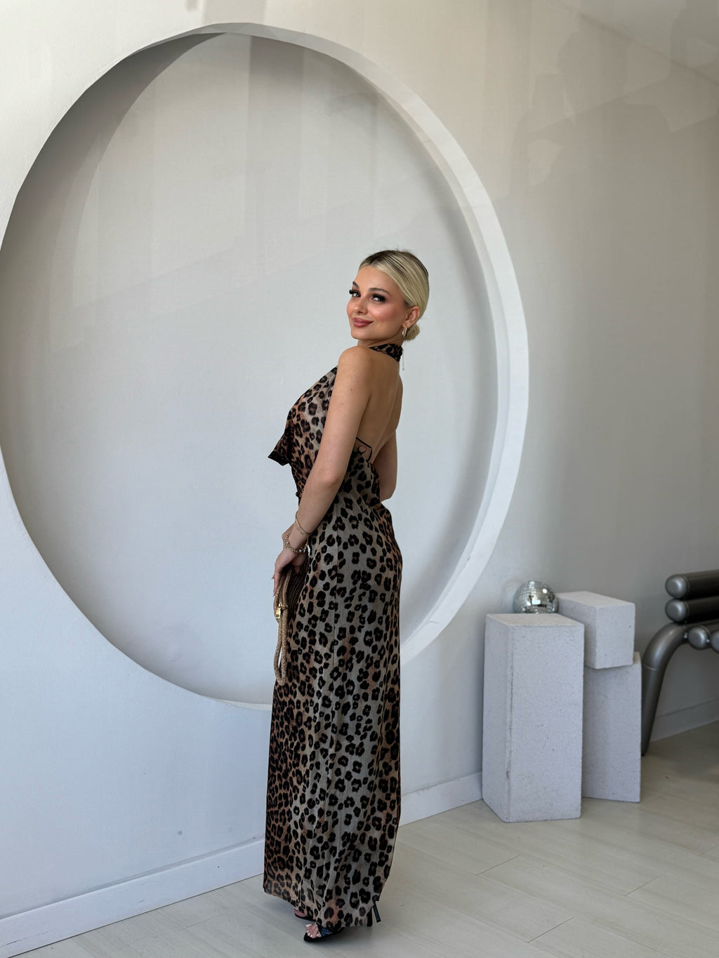 Degaje Yaka Leoparlı Tül Elbise