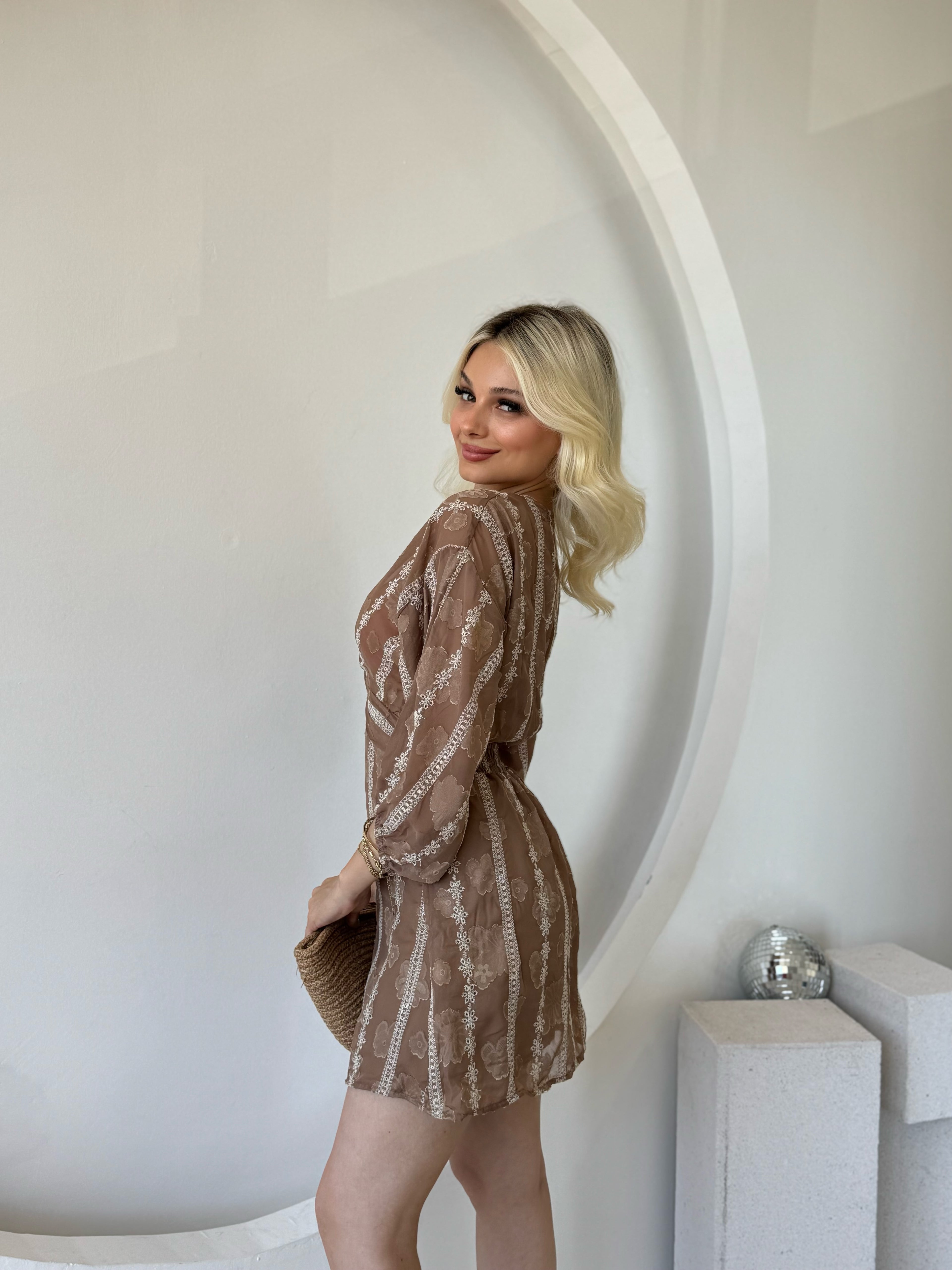 Kahve Rengi İşlemeli Elbise