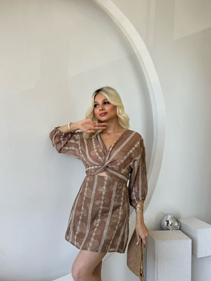 Kahve Rengi İşlemeli Elbise