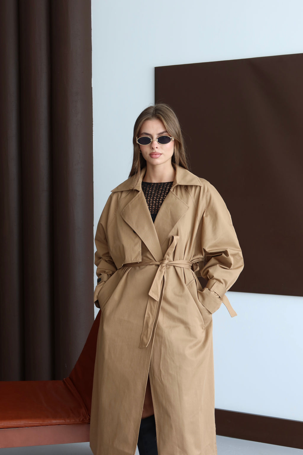 Camel Yırtmaç Detaylı Trençkot