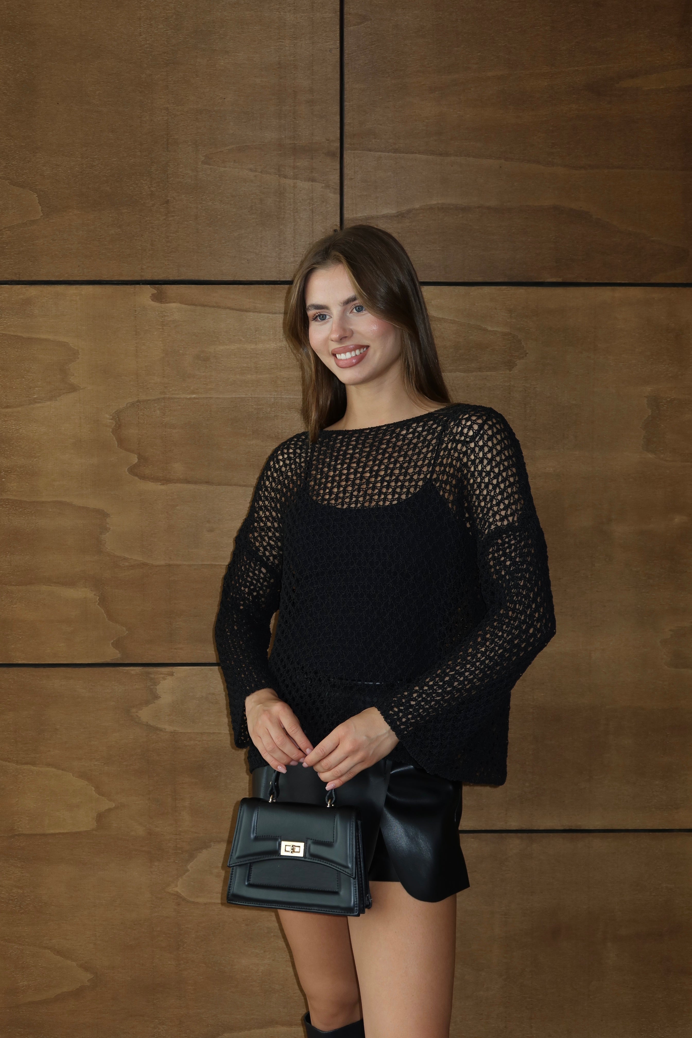 Kayık Yaka Ajurlu Triko Kazak