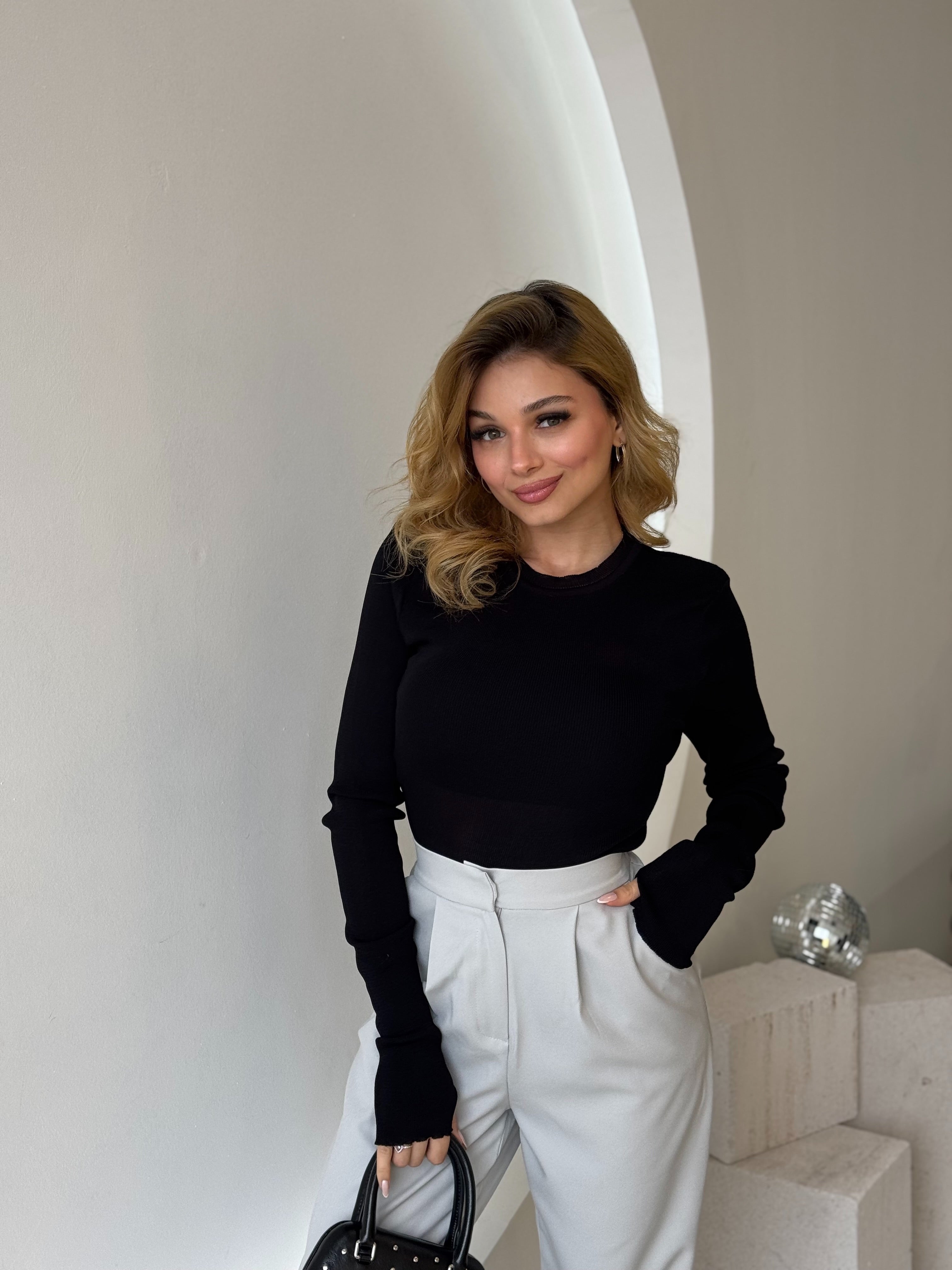 Gri Pile Detaylı Kumaş Pantolon