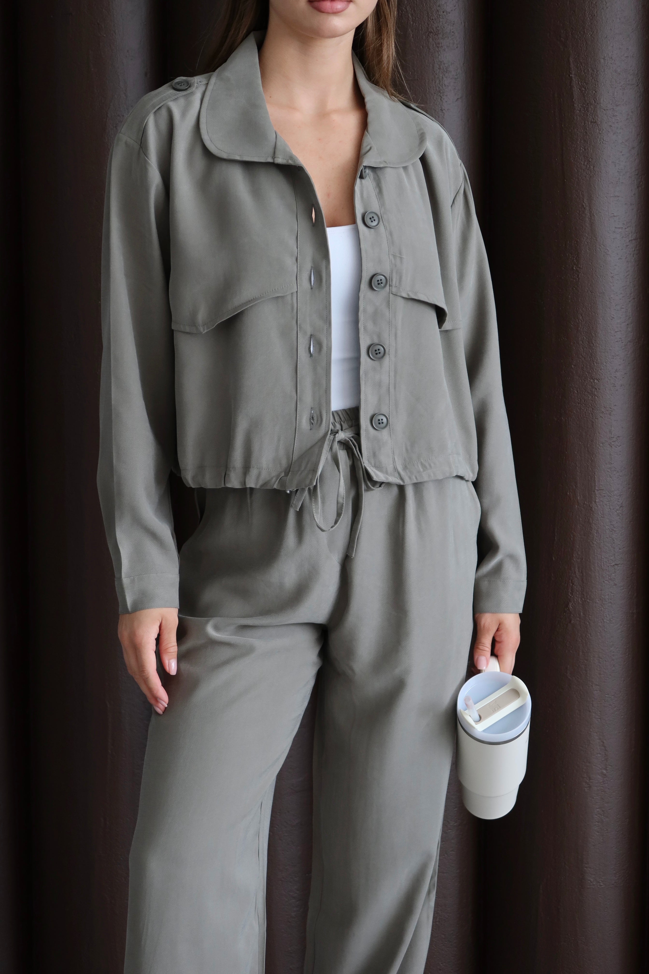 Çağla Yeşili Paçası Ve Beli Lastik Detaylı Pantolon Ceket Takım