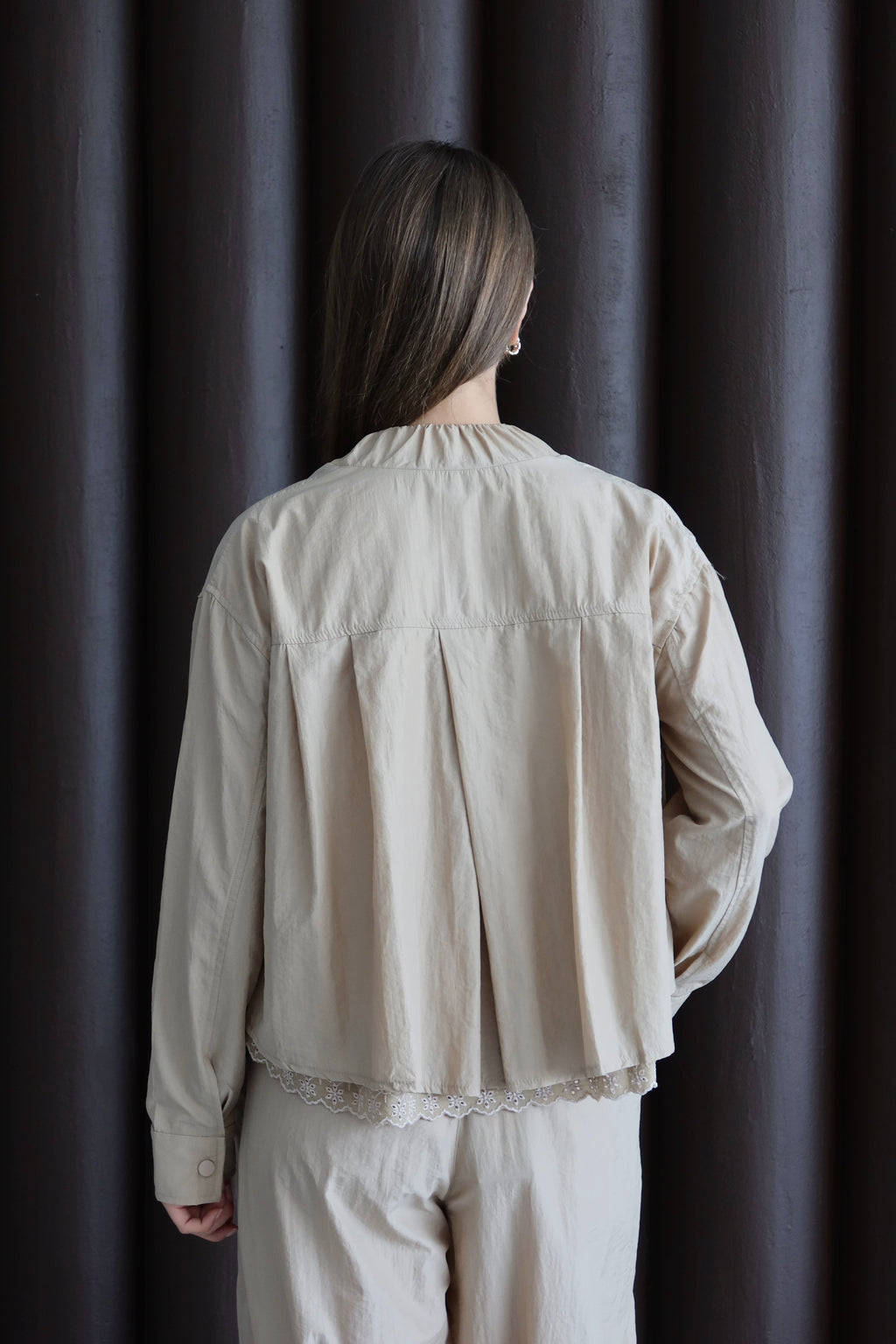 Bej Paçası Lastik Detaylı Fistolu Ceket Pantolon Takım