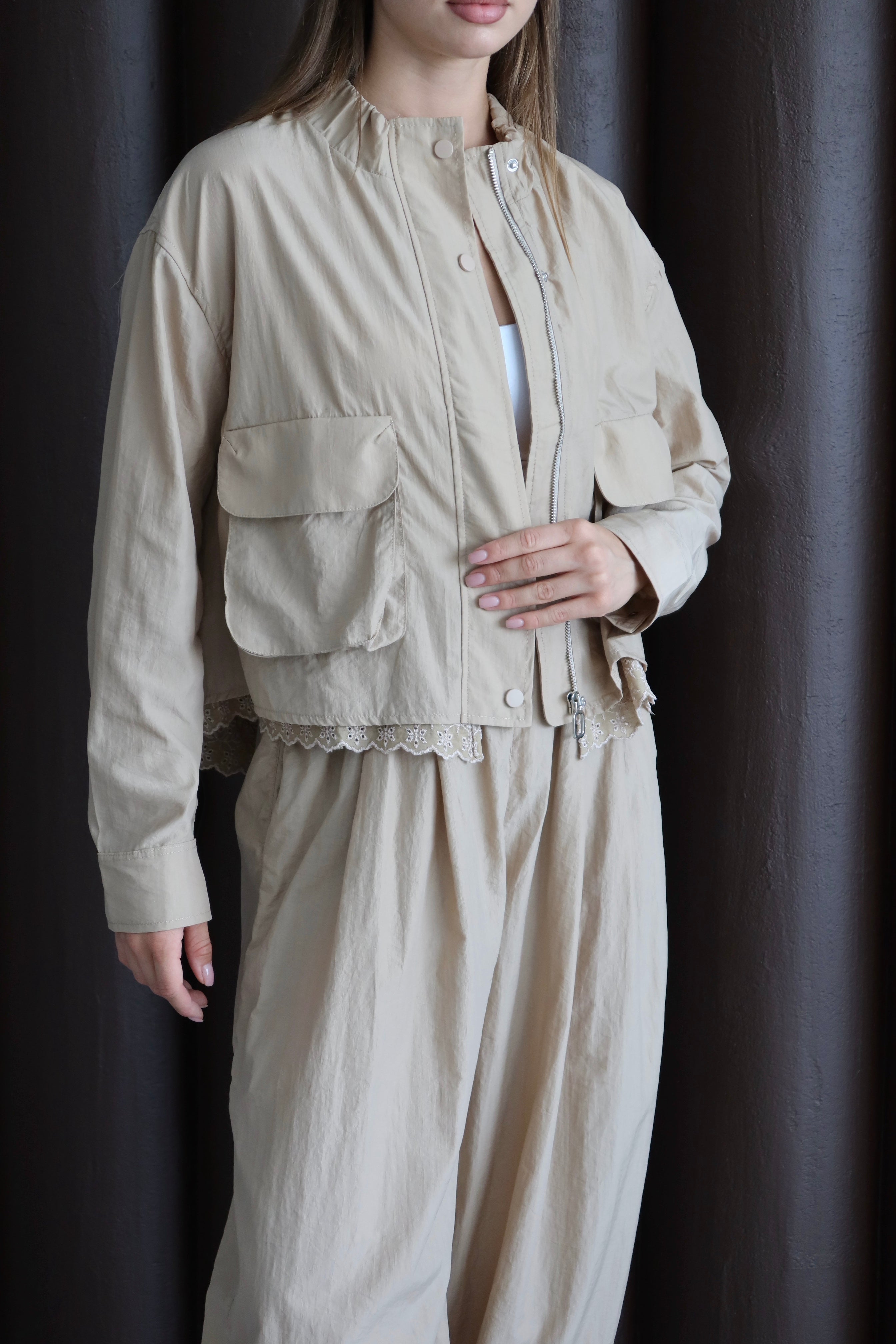 Bej Paçası Lastik Detaylı Fistolu Ceket Pantolon Takım