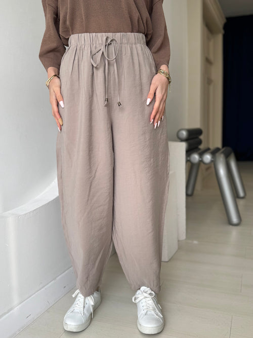 Bej Beli Lastikli Paça Detaylı Cepli Pantolon