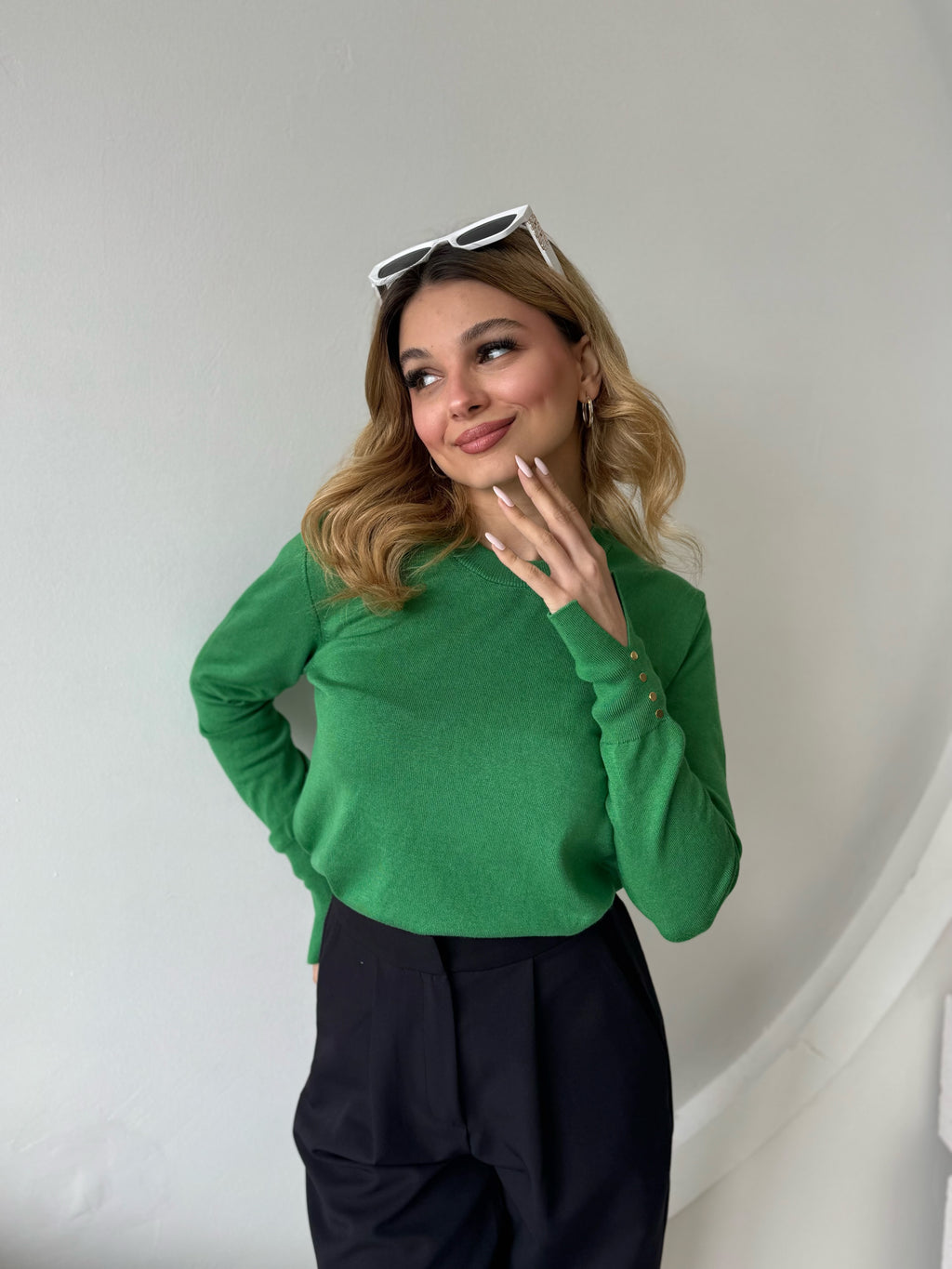 Bisiklet Yaka Manşetleri Çıtçıtlı Triko Kazak