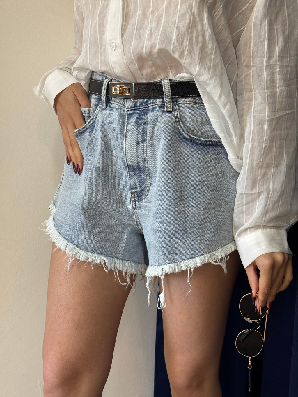 Paçaları Püsküllü Kot Şort