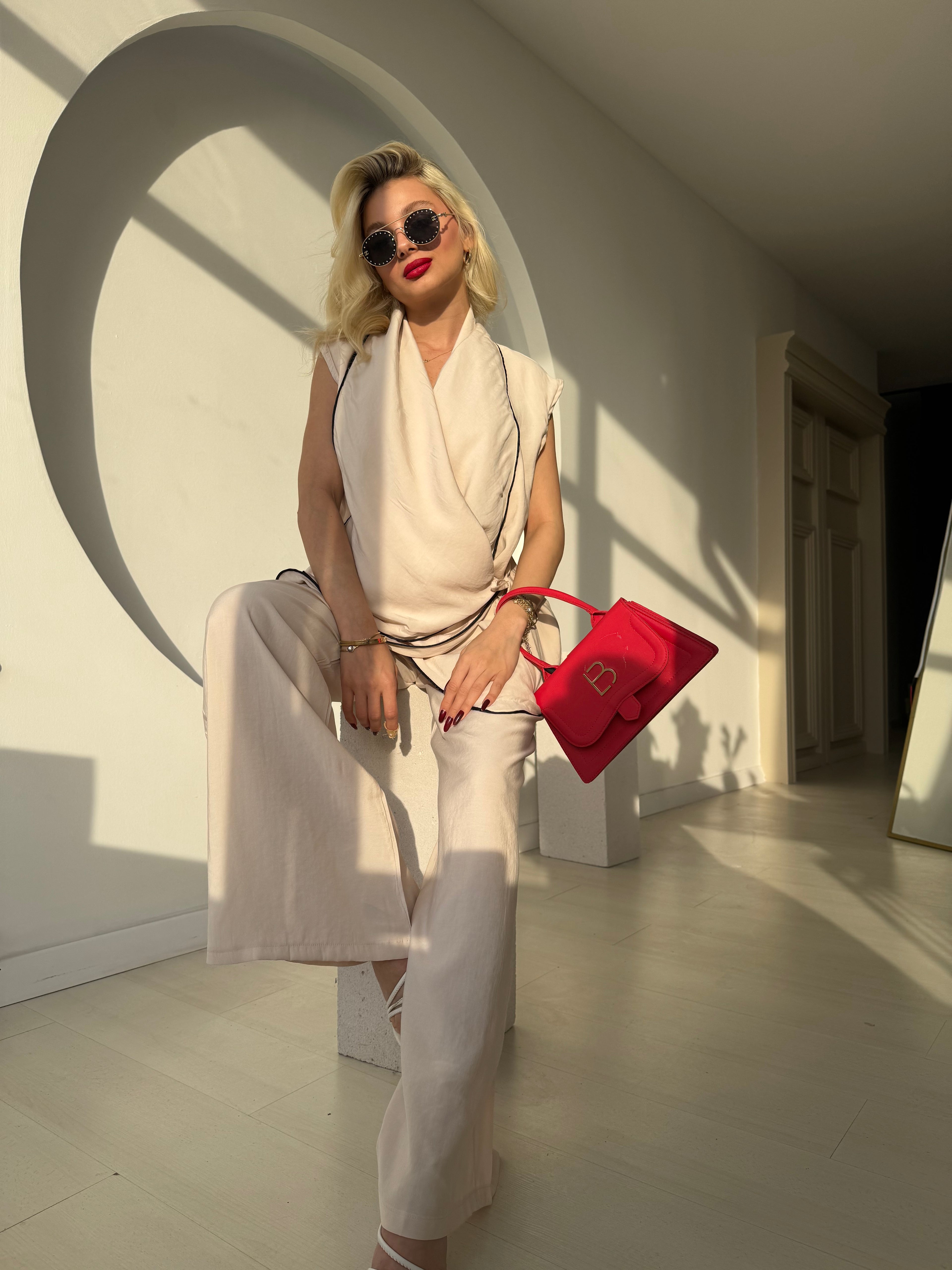 Ekru Biyeli Kruvaze Yelek Pantolon Takım