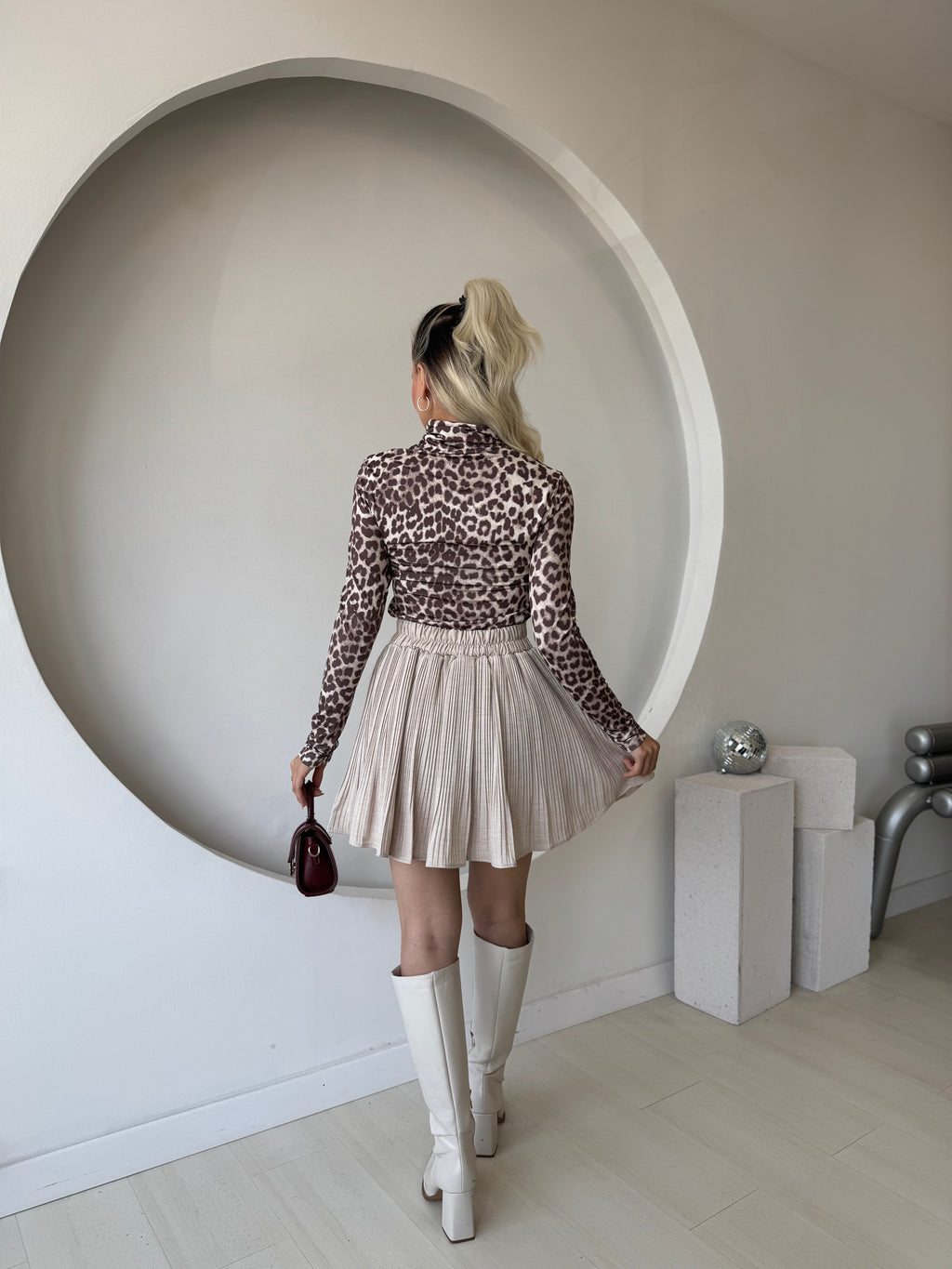 Taş Rengi Şortlu Piliseli Etek