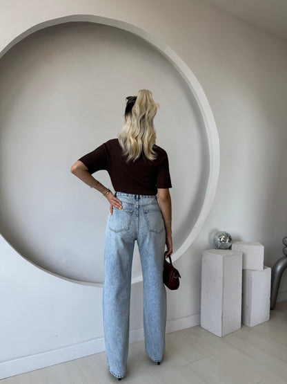 Açık Mavi Yıkamalı Mom Jean