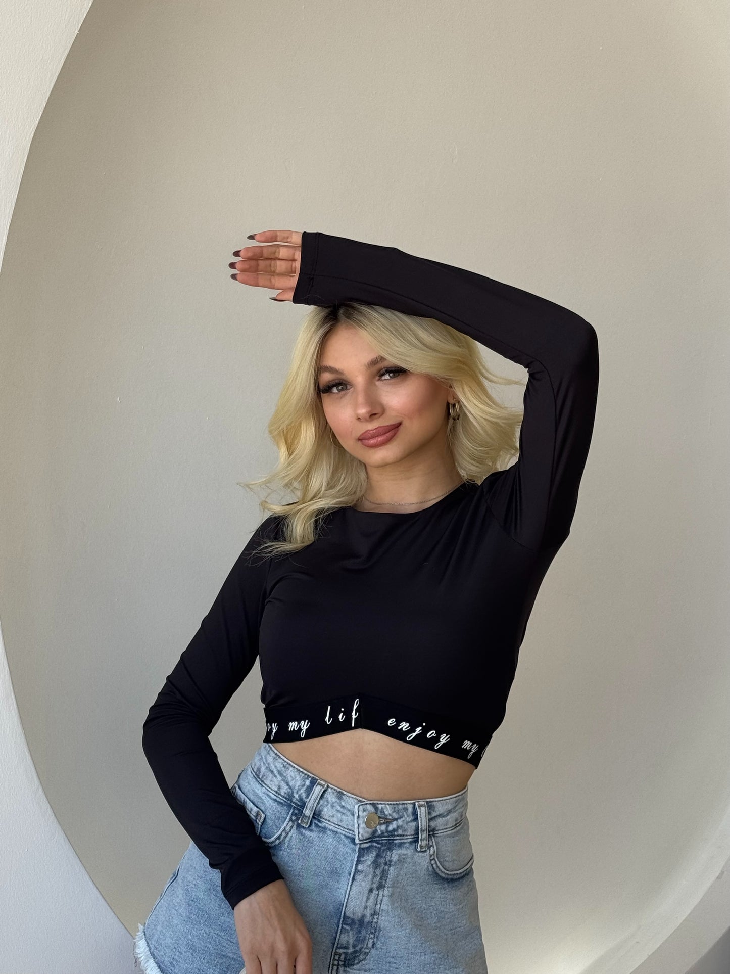 Siyah Uzun Kol Crop
