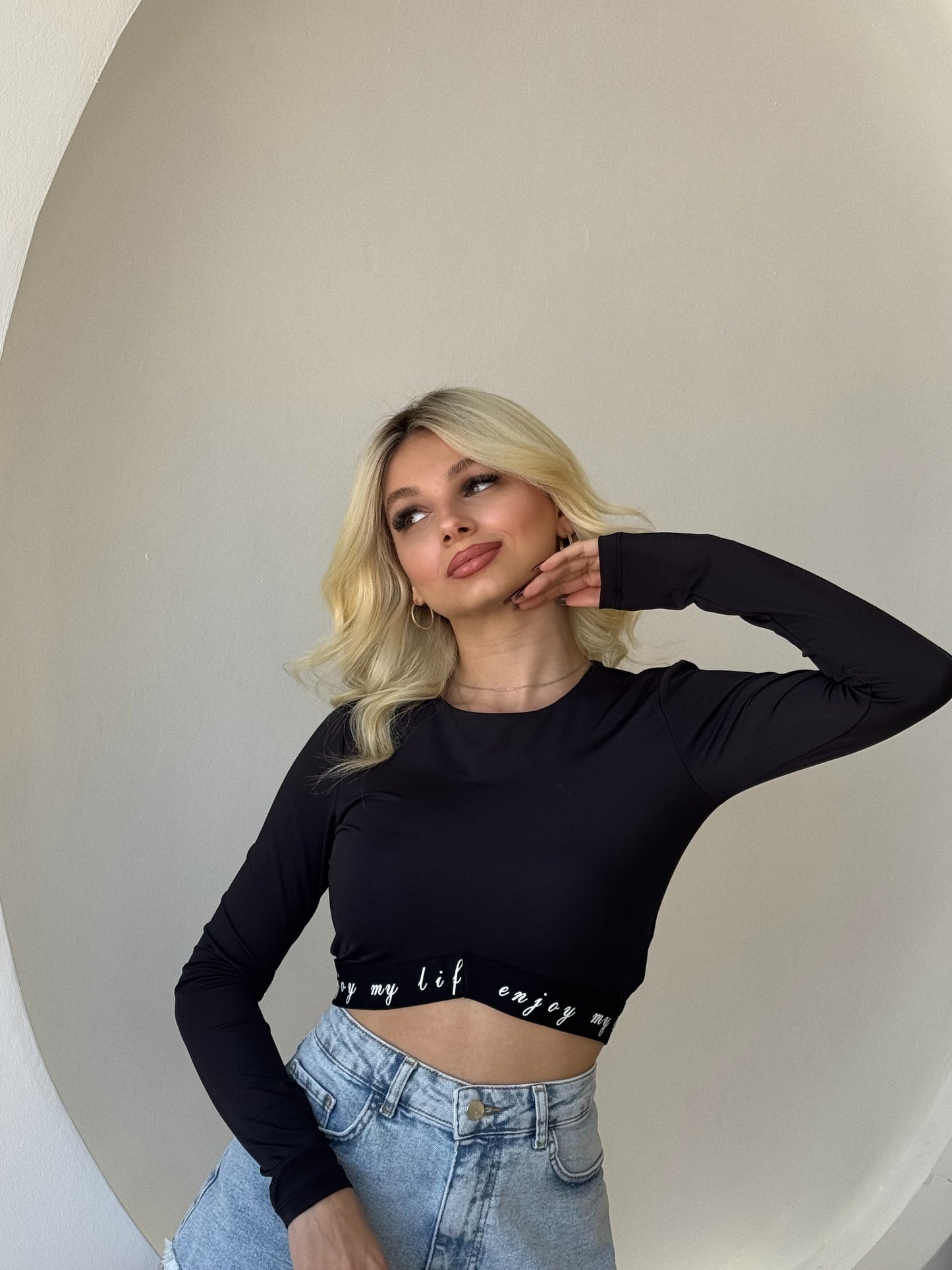 Siyah Uzun Kol Crop